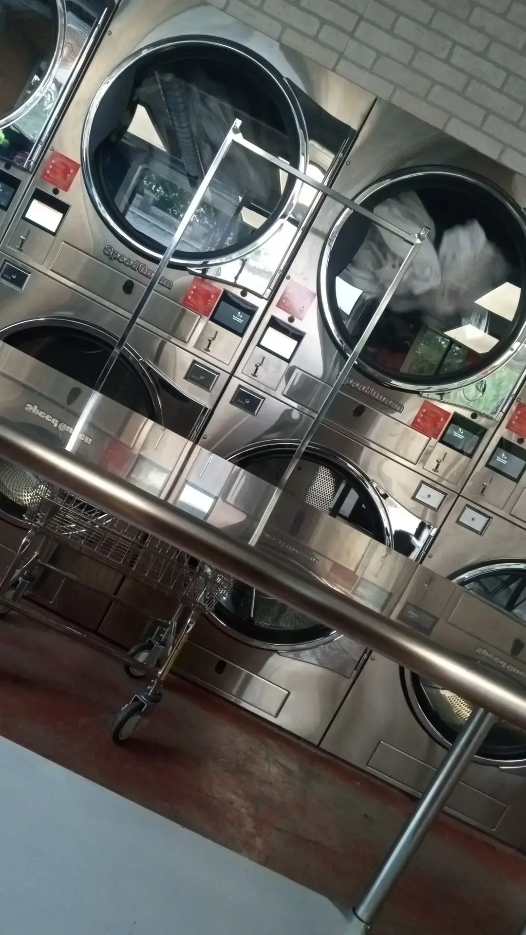 Laundry Day Laundromat - Image 18