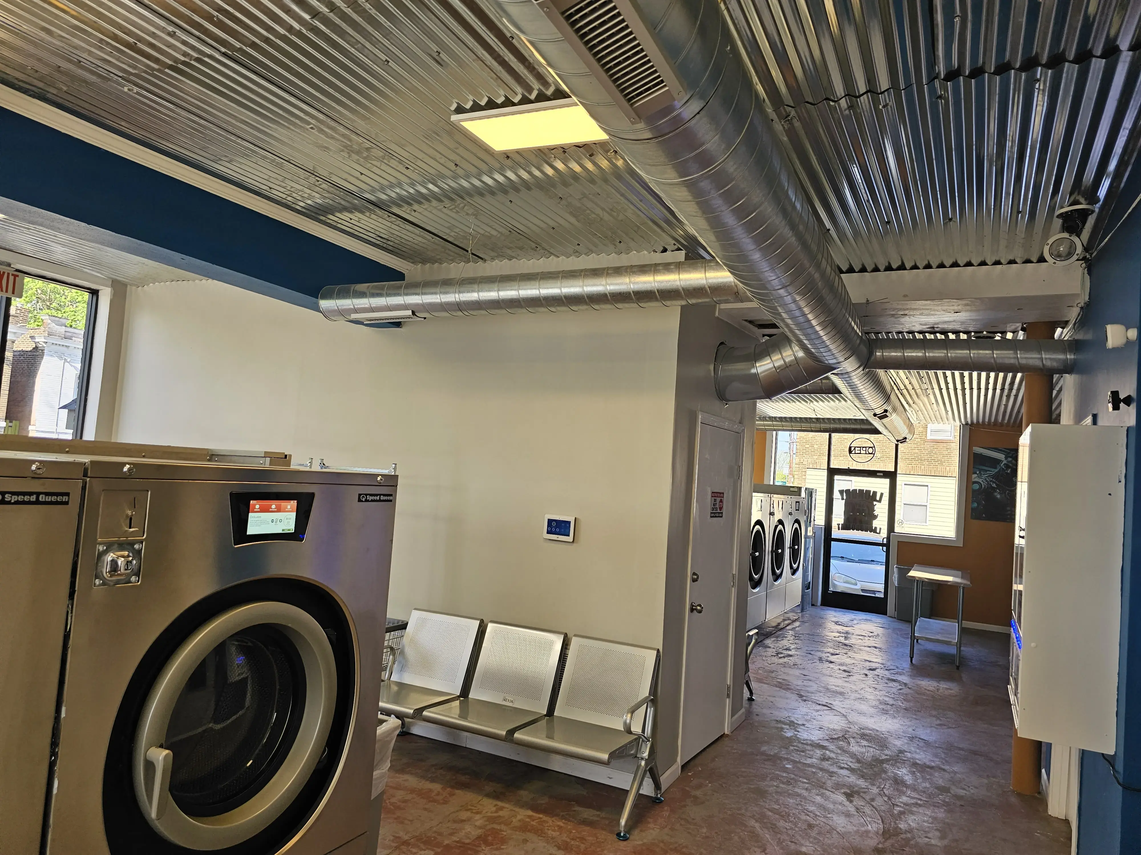 Laundry Day Laundromat thumbnail 2