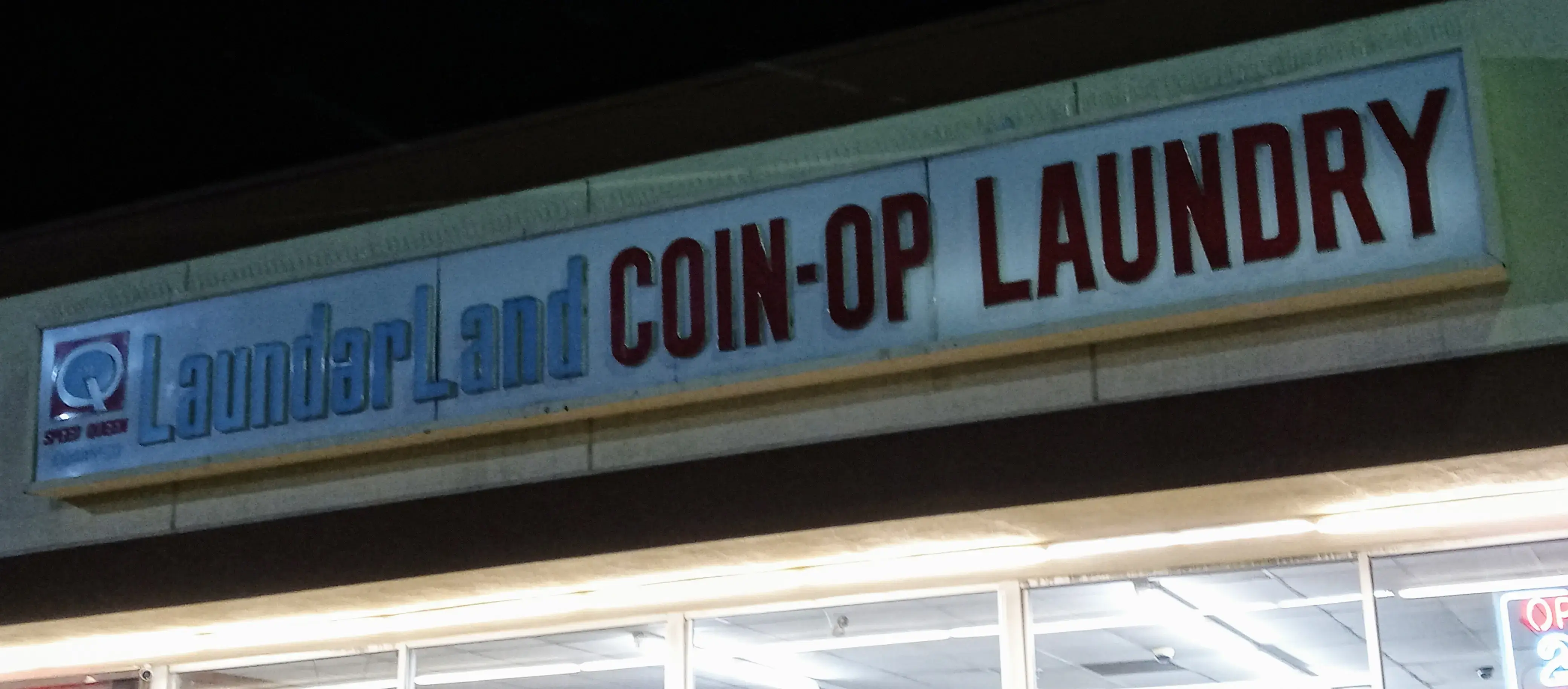 Laundry Day Laundromat/Wash N Fold - Image 17