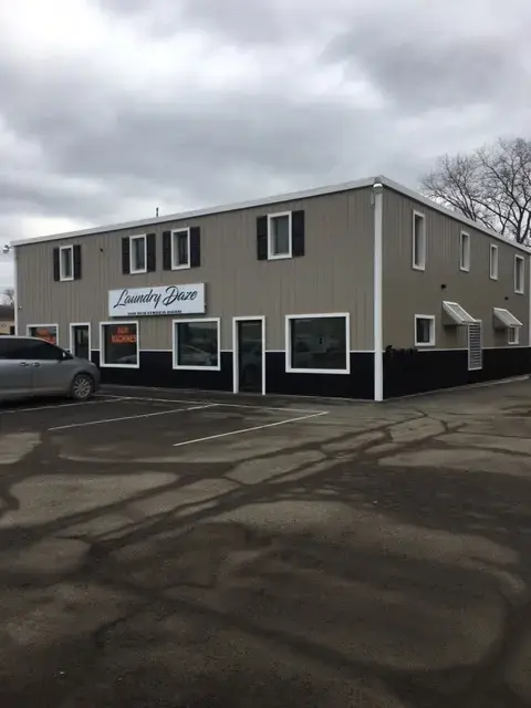 Laundry Daze Laundromat thumbnail 19