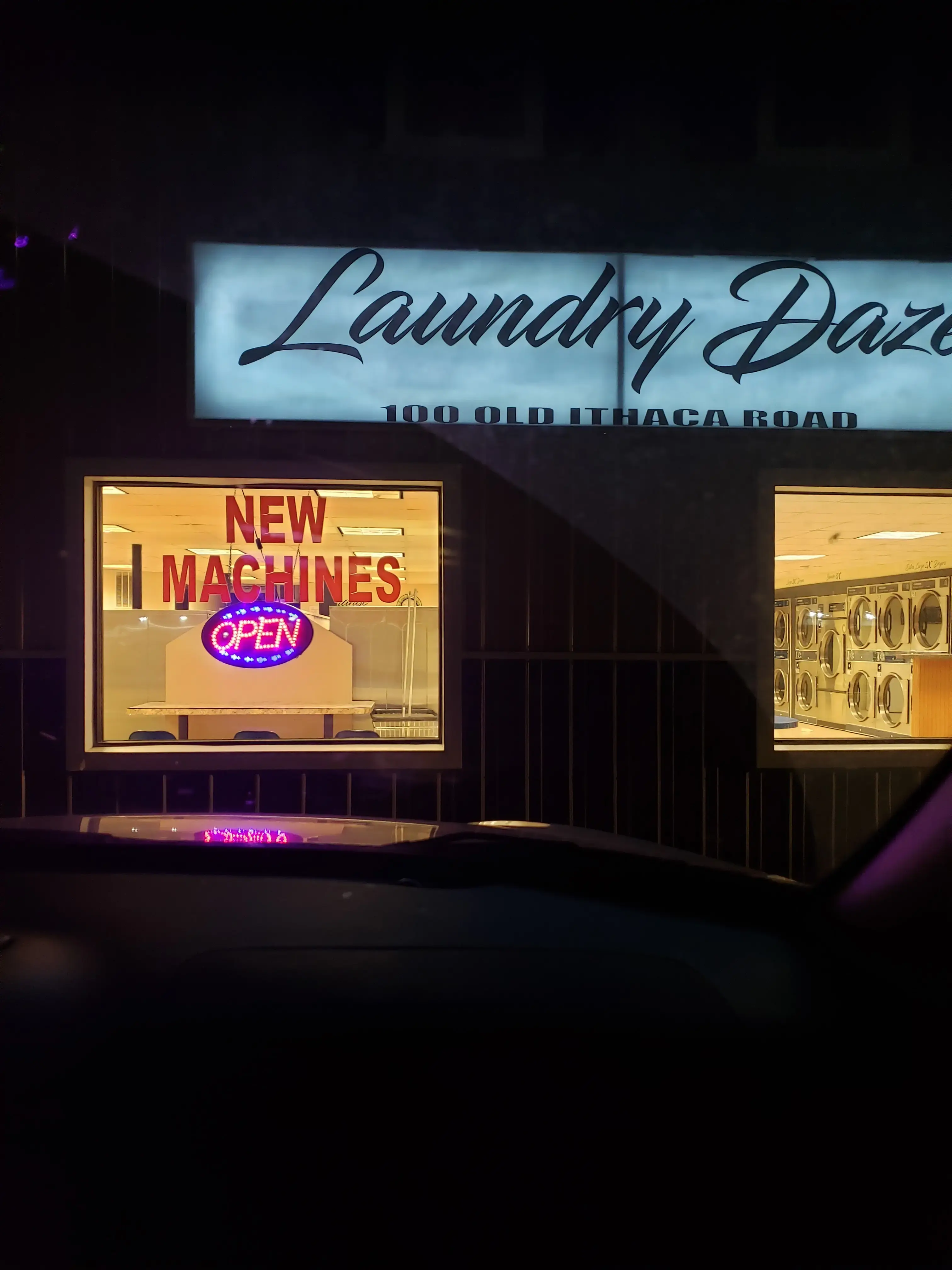 Laundry Daze Laundromat thumbnail 10
