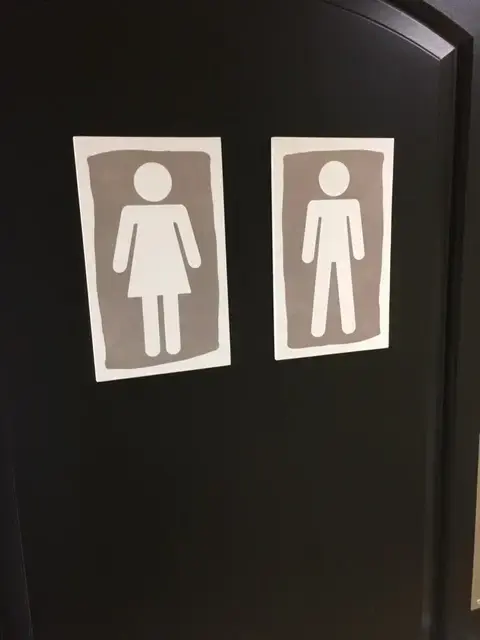 Laundry Daze Laundromat thumbnail 14