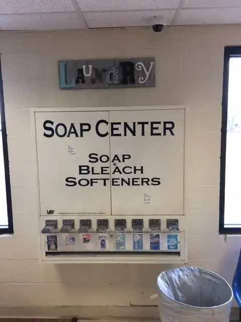 Laundry Daze Laundromat - Image 12