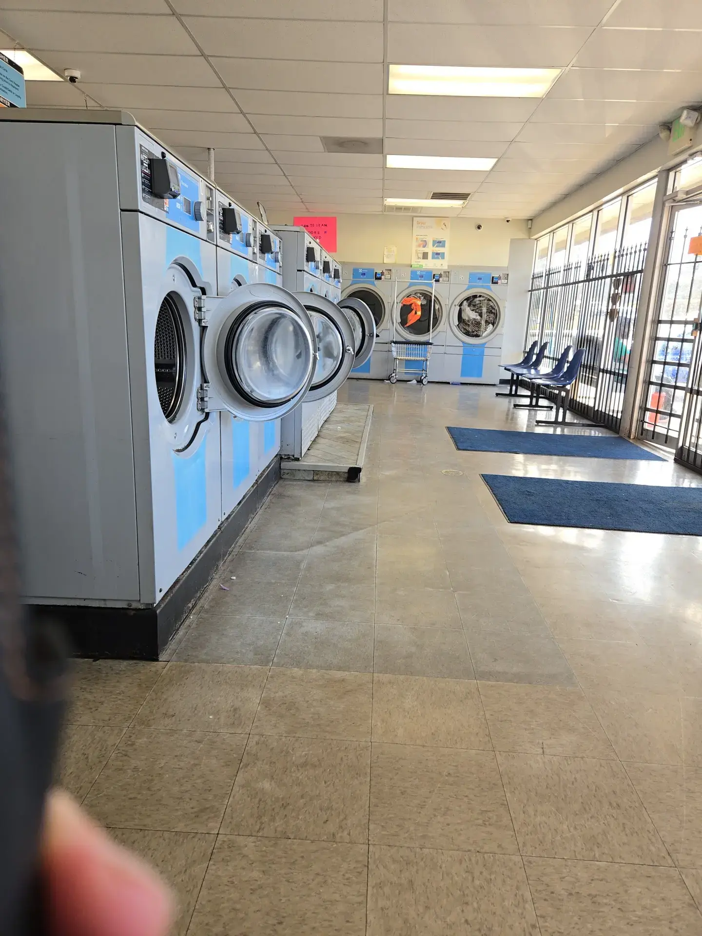Laundry Depot - Image 9