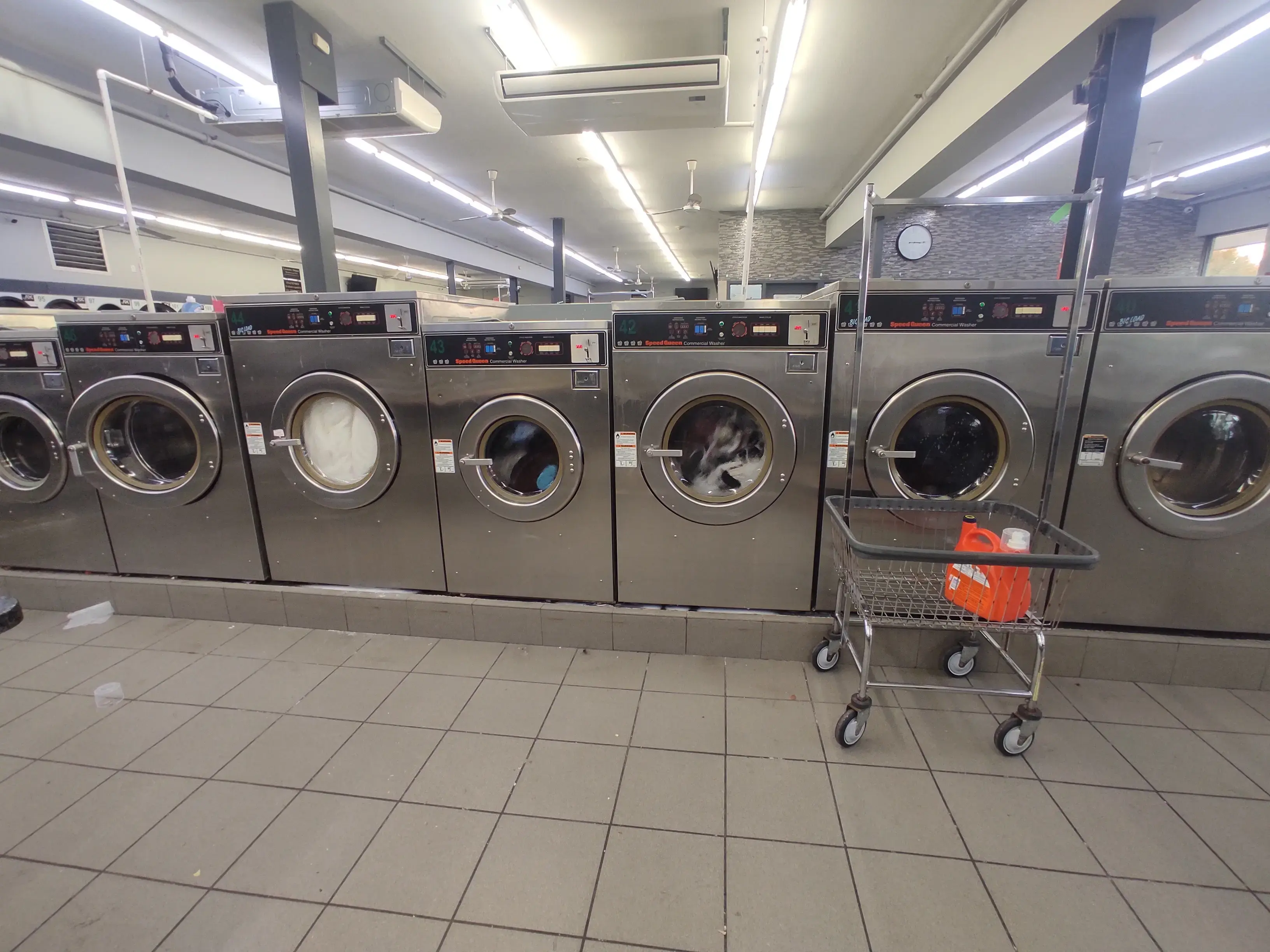 Laundry Depot Brentwood Road - Image 2