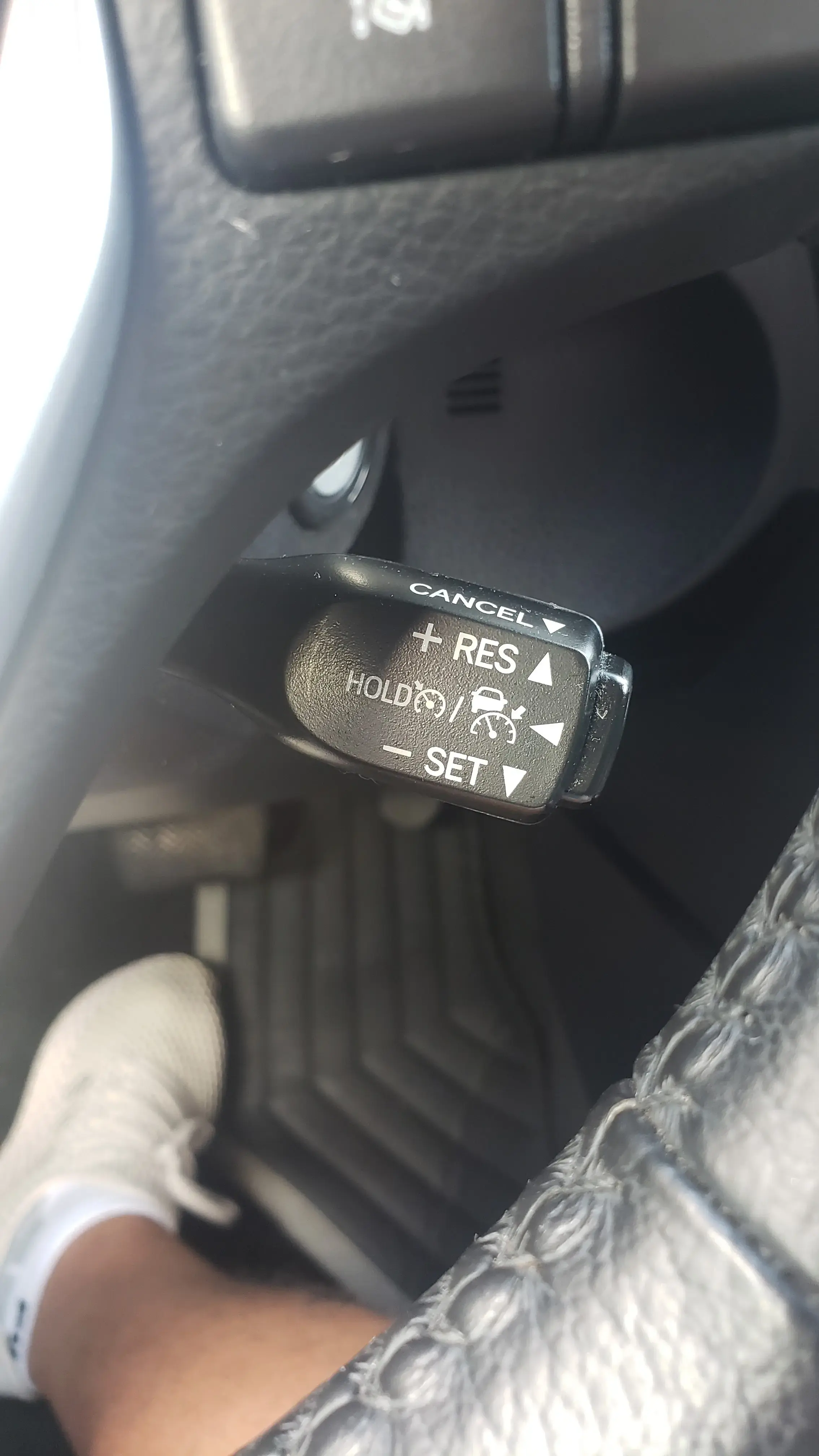 Laundry Depot Carleton Ave - Image 7