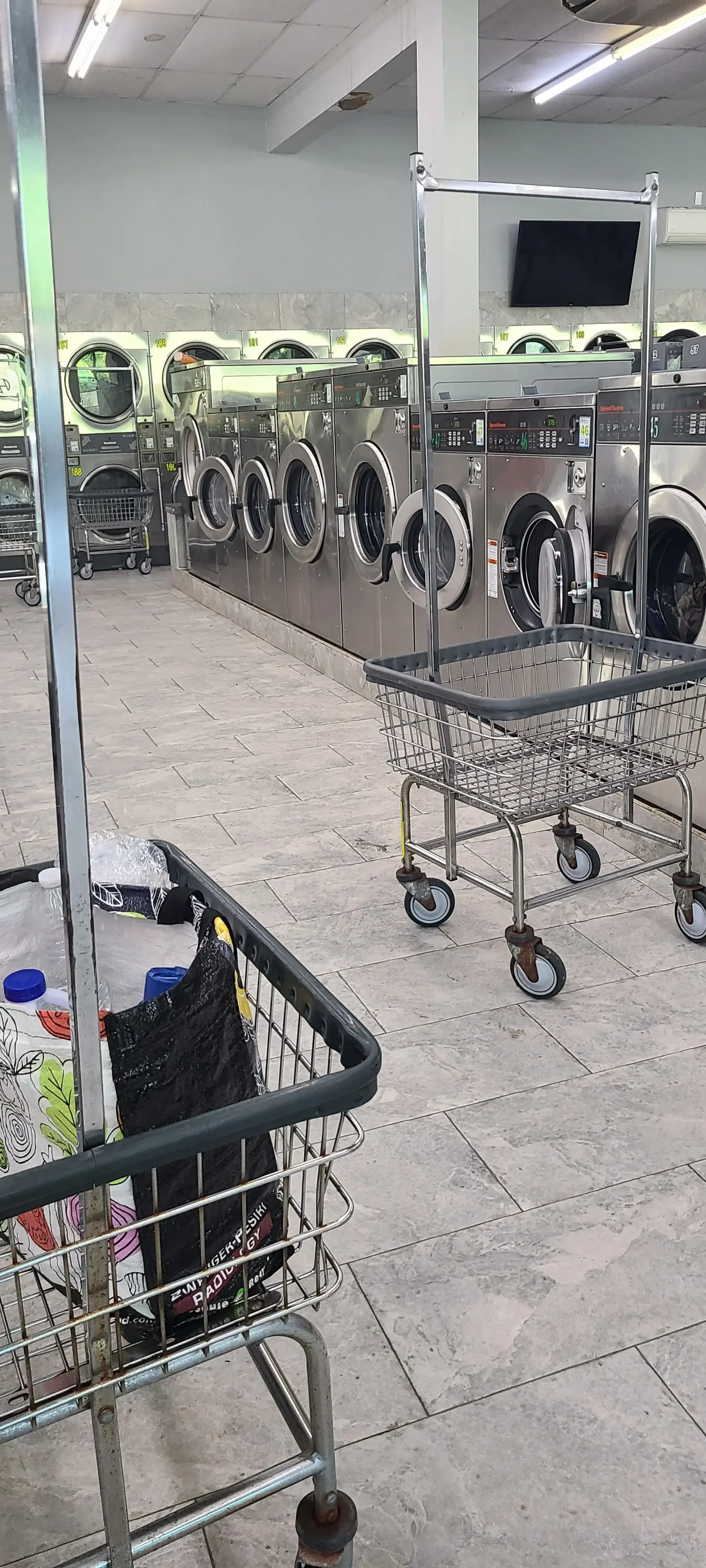 Laundry Depot Islip Avenue - Image 2