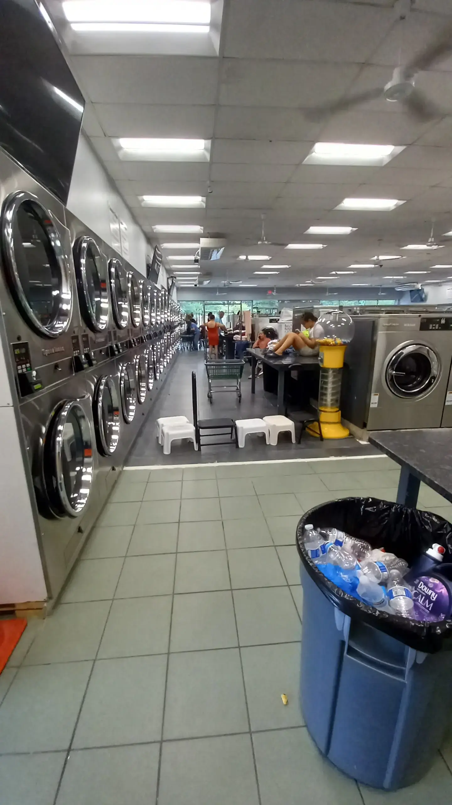 Laundry Depot Sunrise Highway thumbnail 3