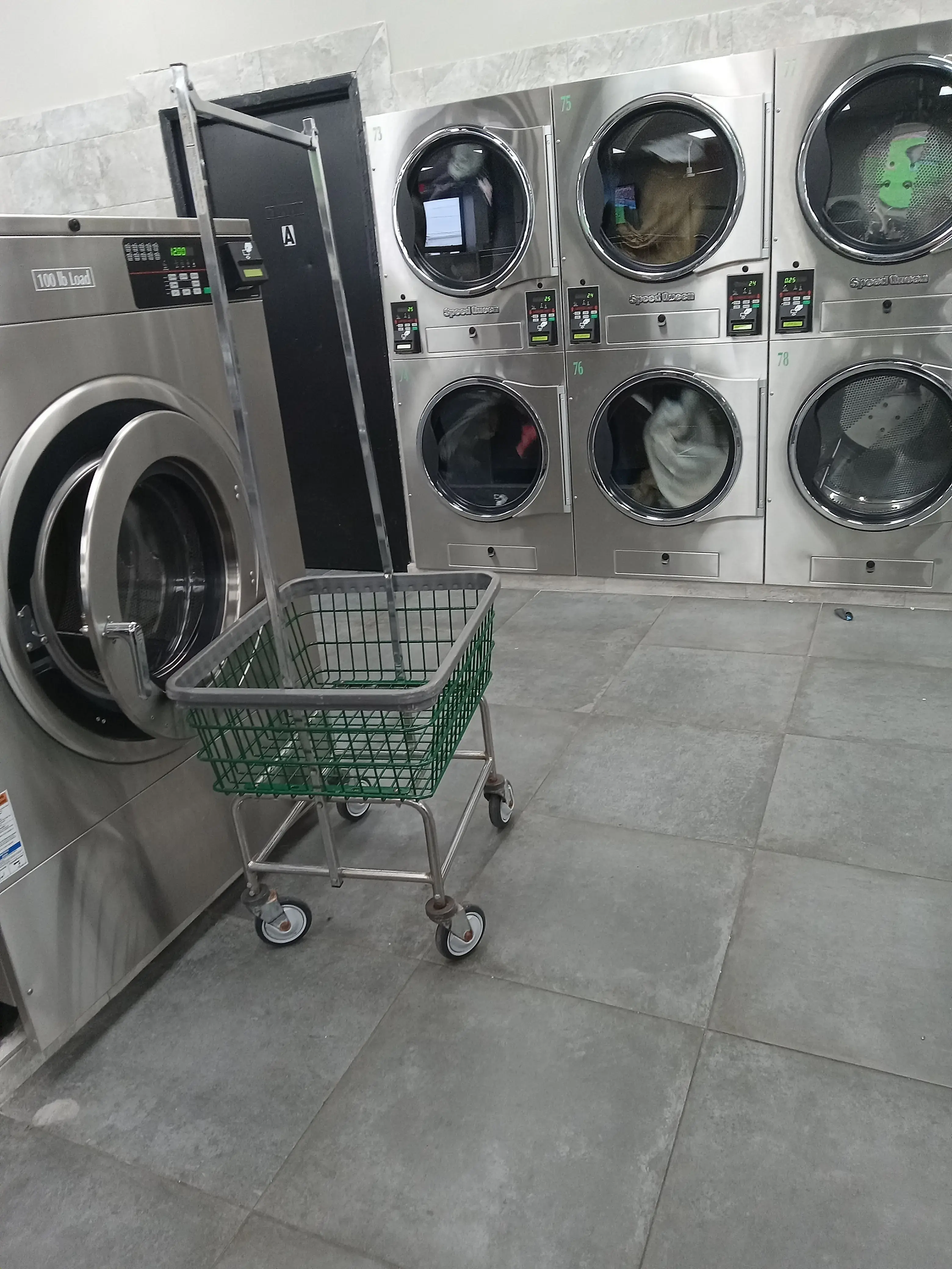 Laundry Depot Union Blvd - Image 14