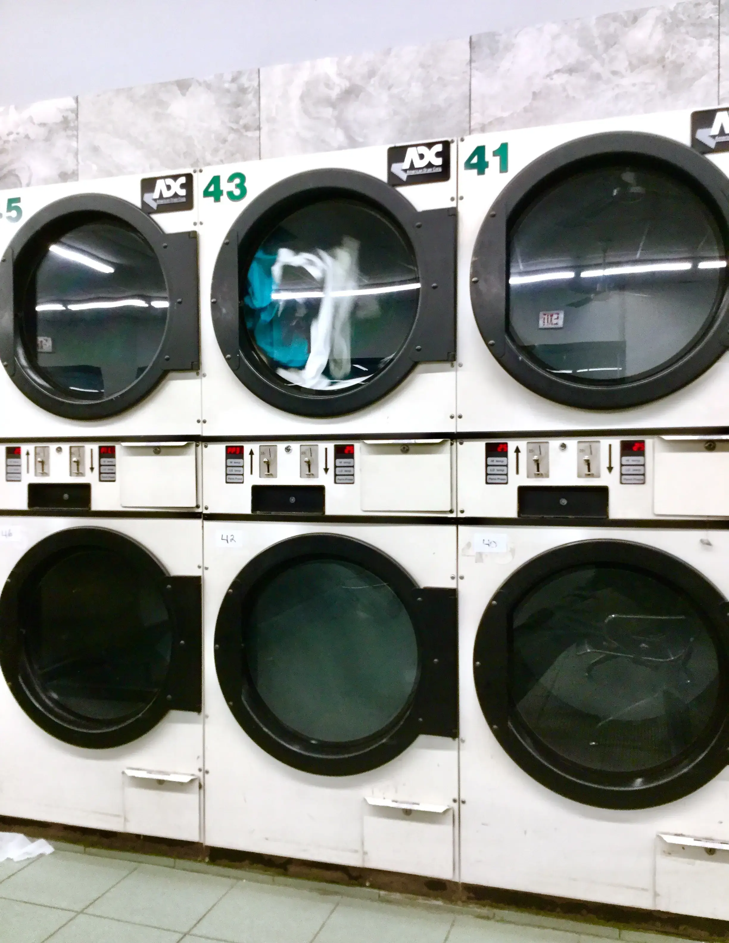 Laundry Depot Union Blvd thumbnail 10