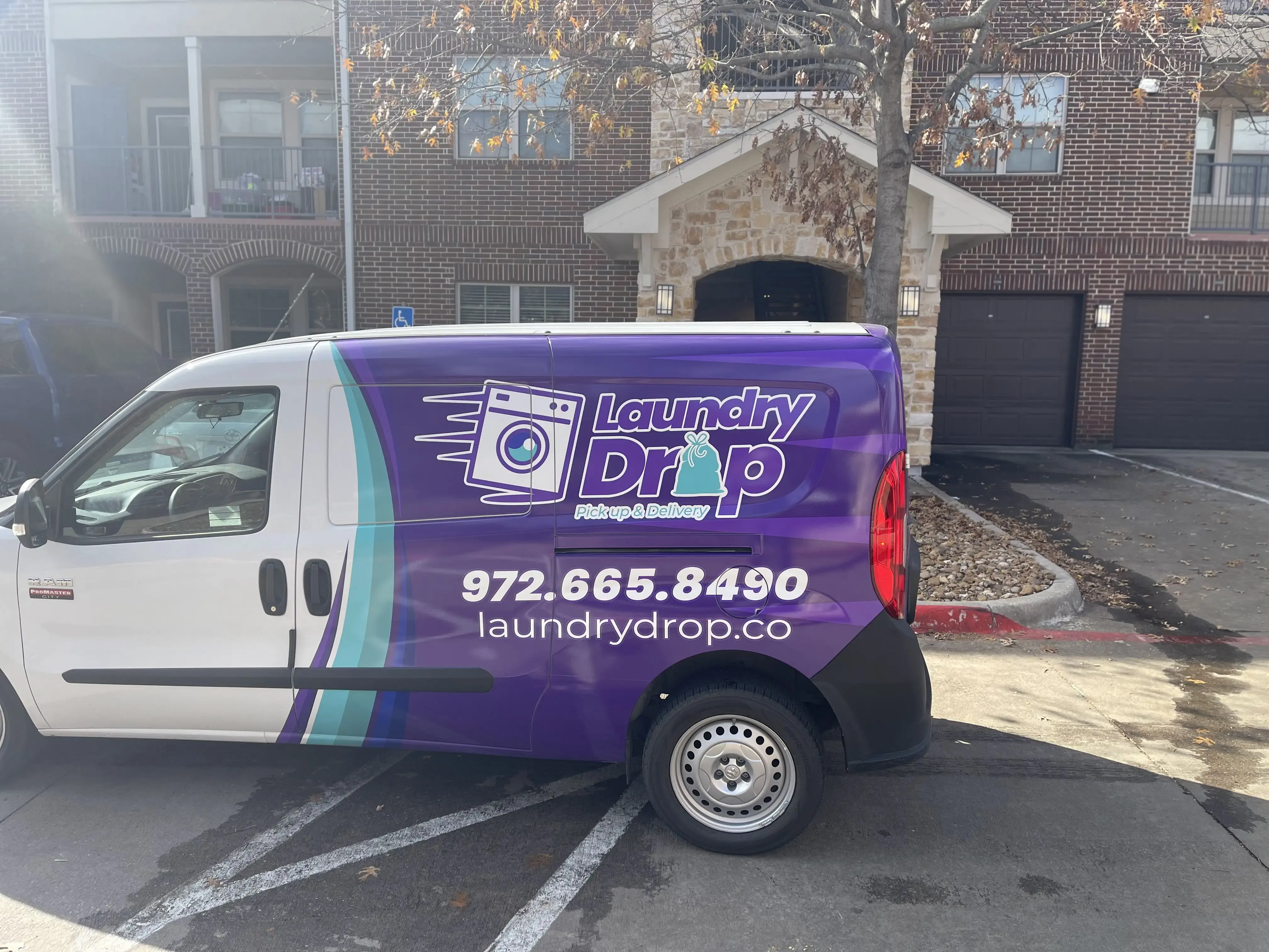 Laundry Drop Pickup & Delivery thumbnail 15