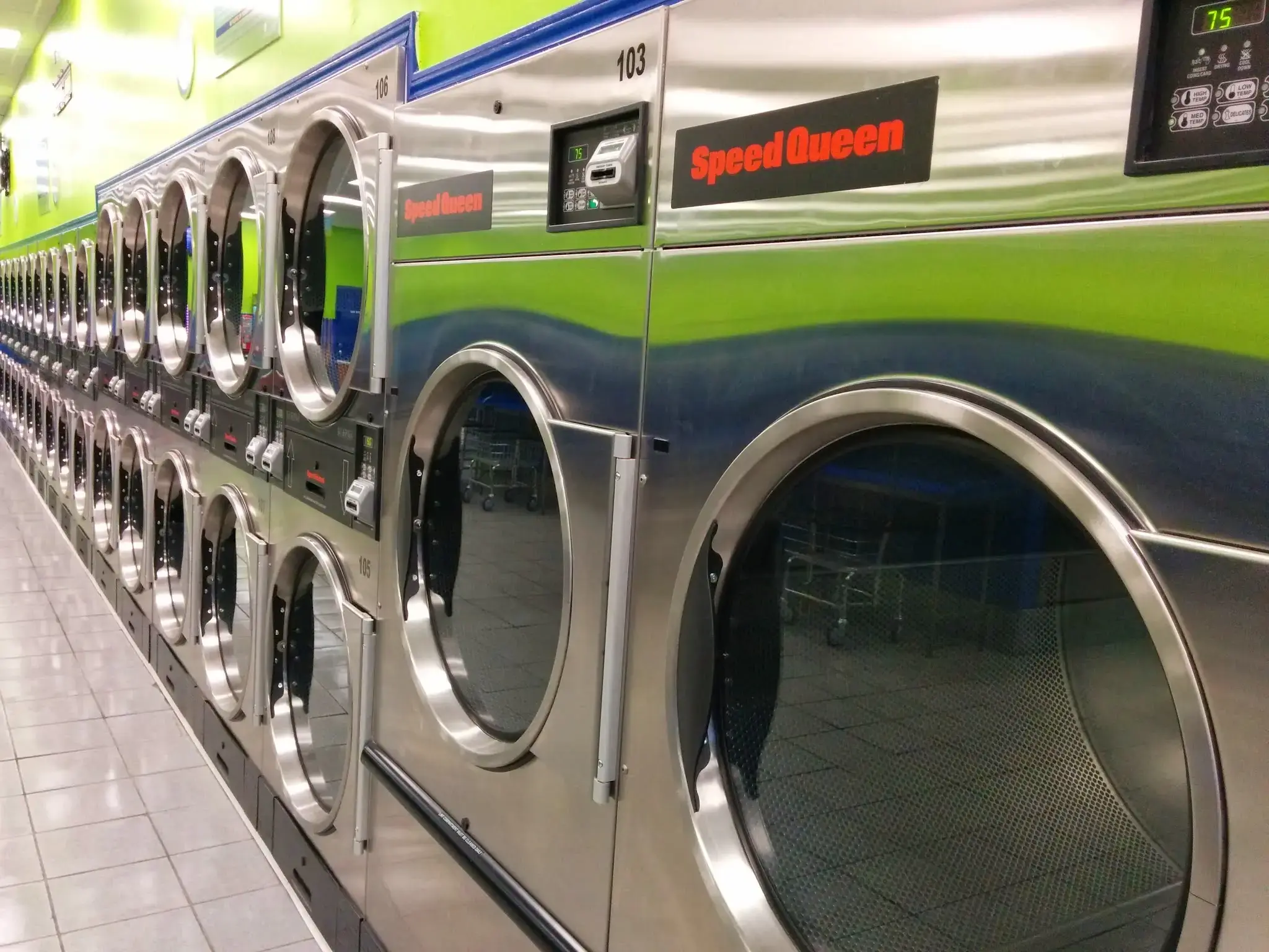 Laundry Express Center - Image 2