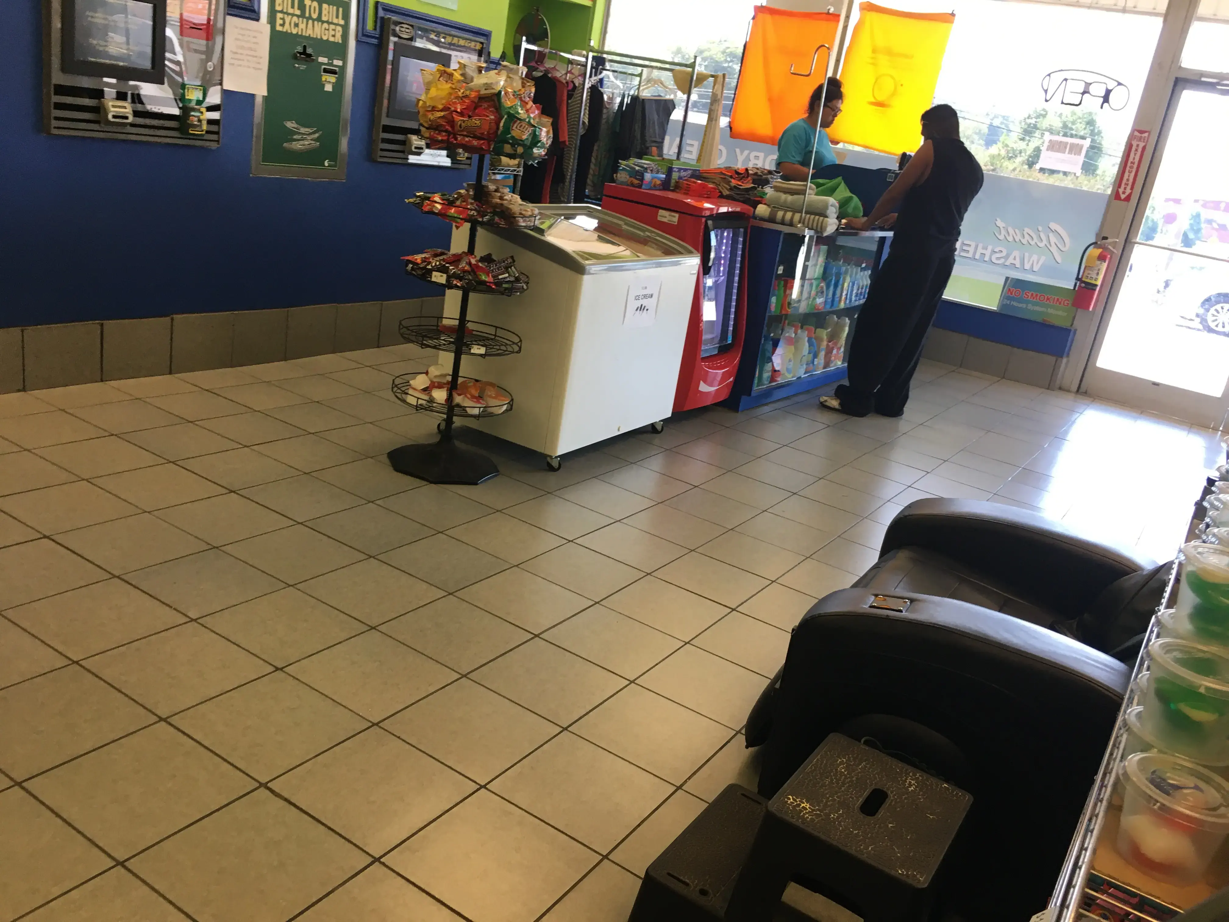 Laundry Express Center thumbnail 12