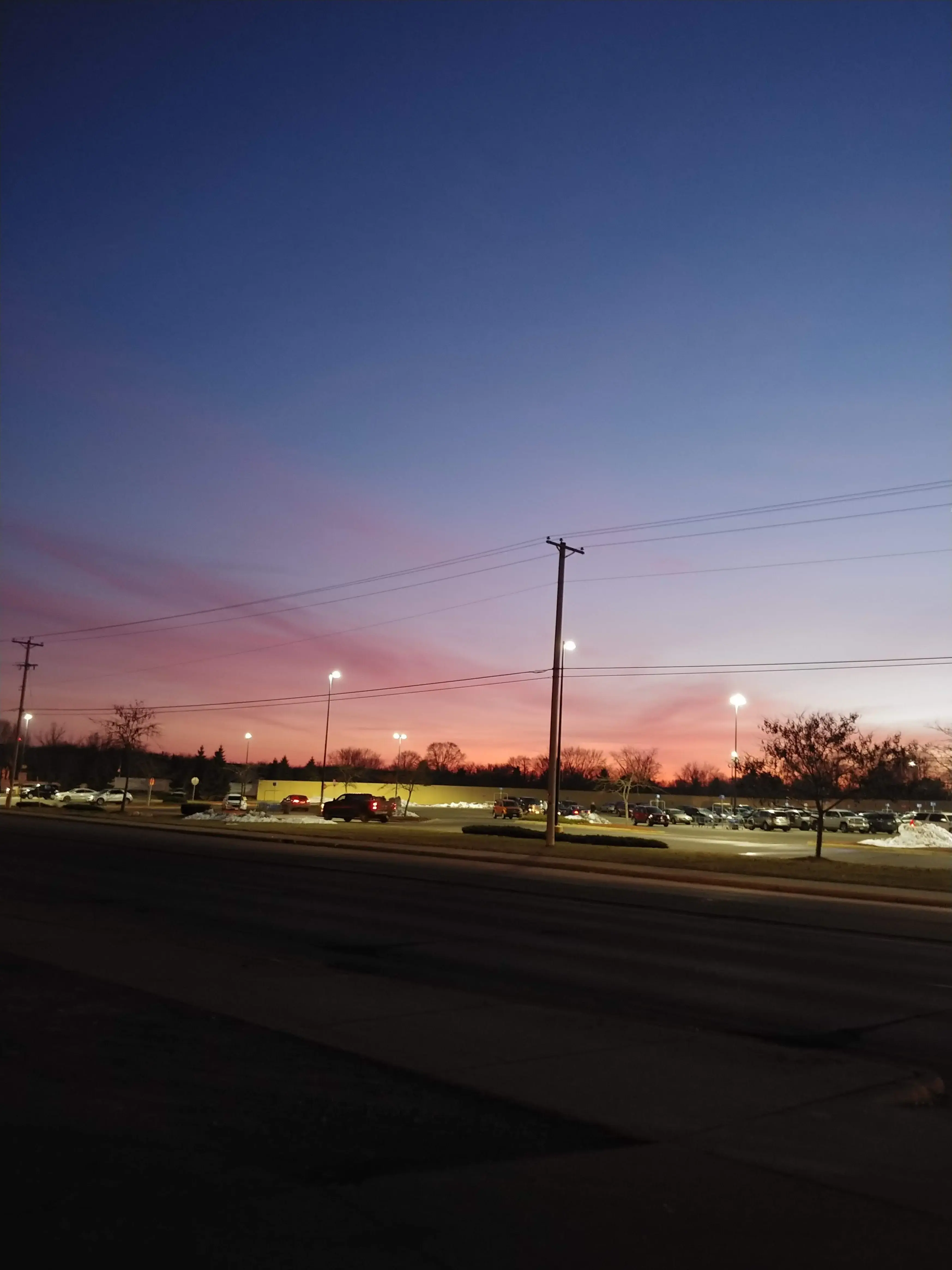 Laundry Express Laundromat- La Crosse - Image 7