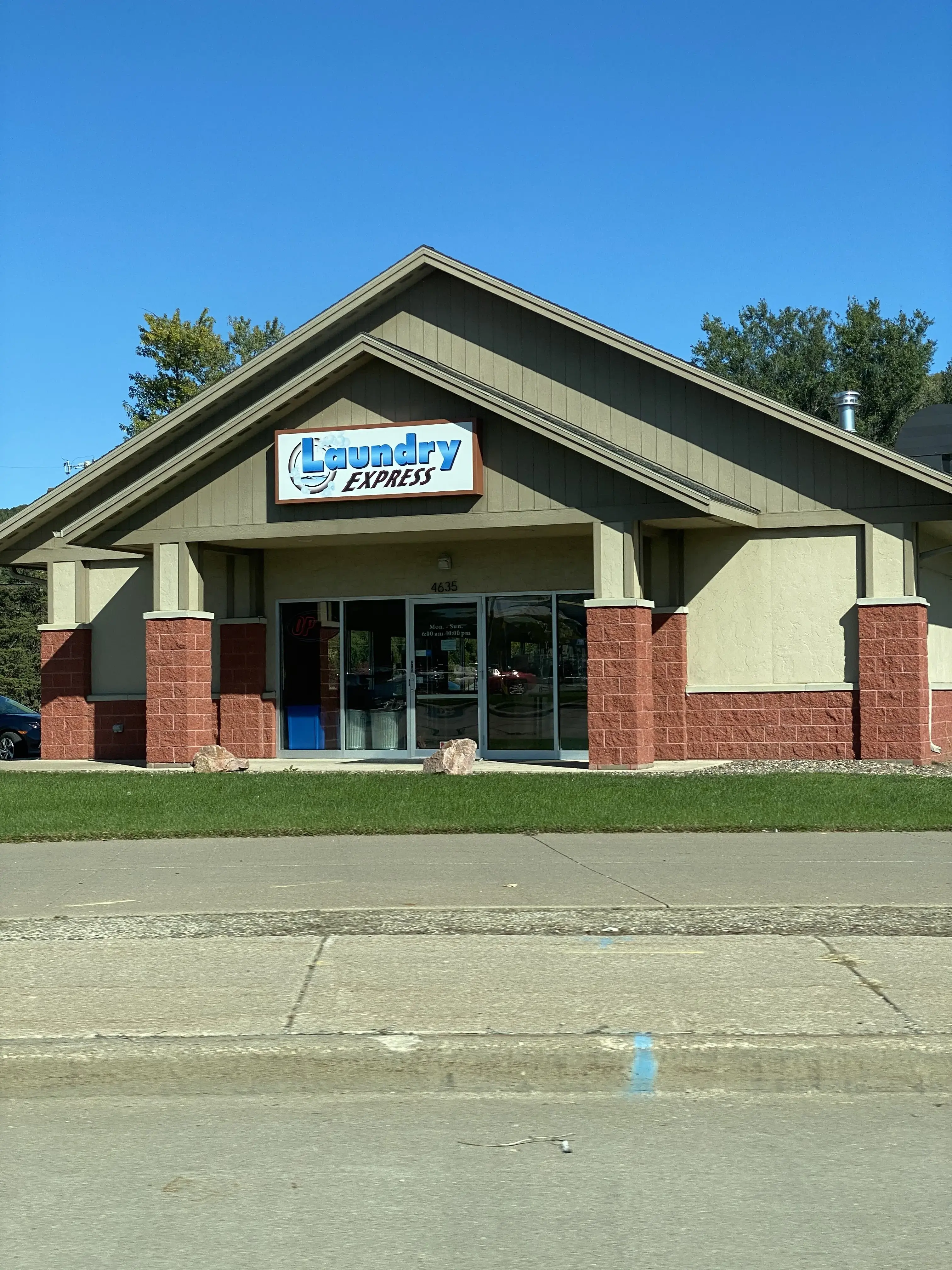Laundry Express Laundromat- La Crosse - Image 2