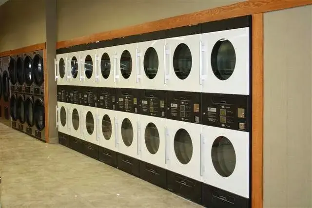 Laundry Express Laundromat- La Crosse - Image 6