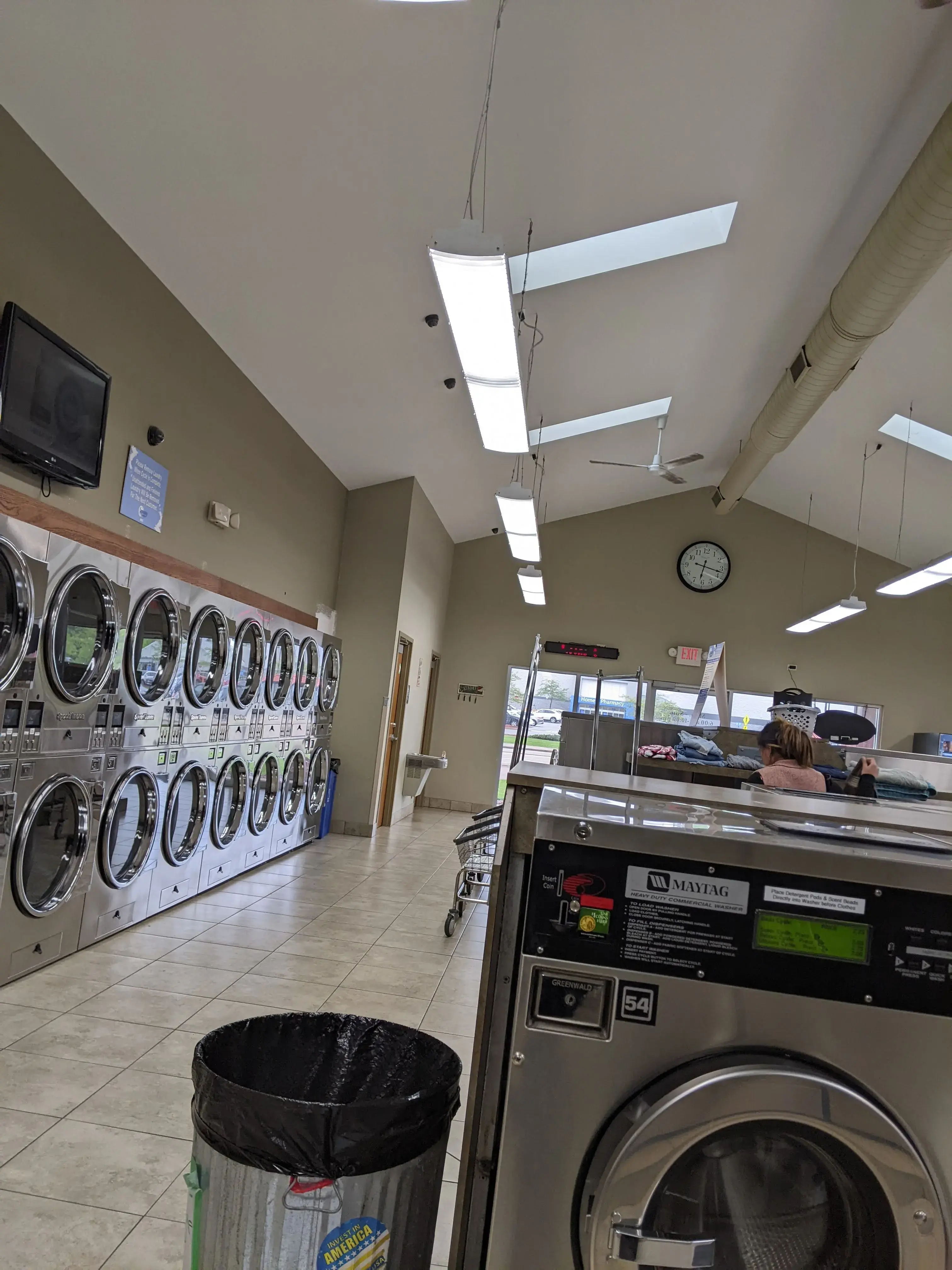 Laundry Express Laundromat- La Crosse thumbnail 13