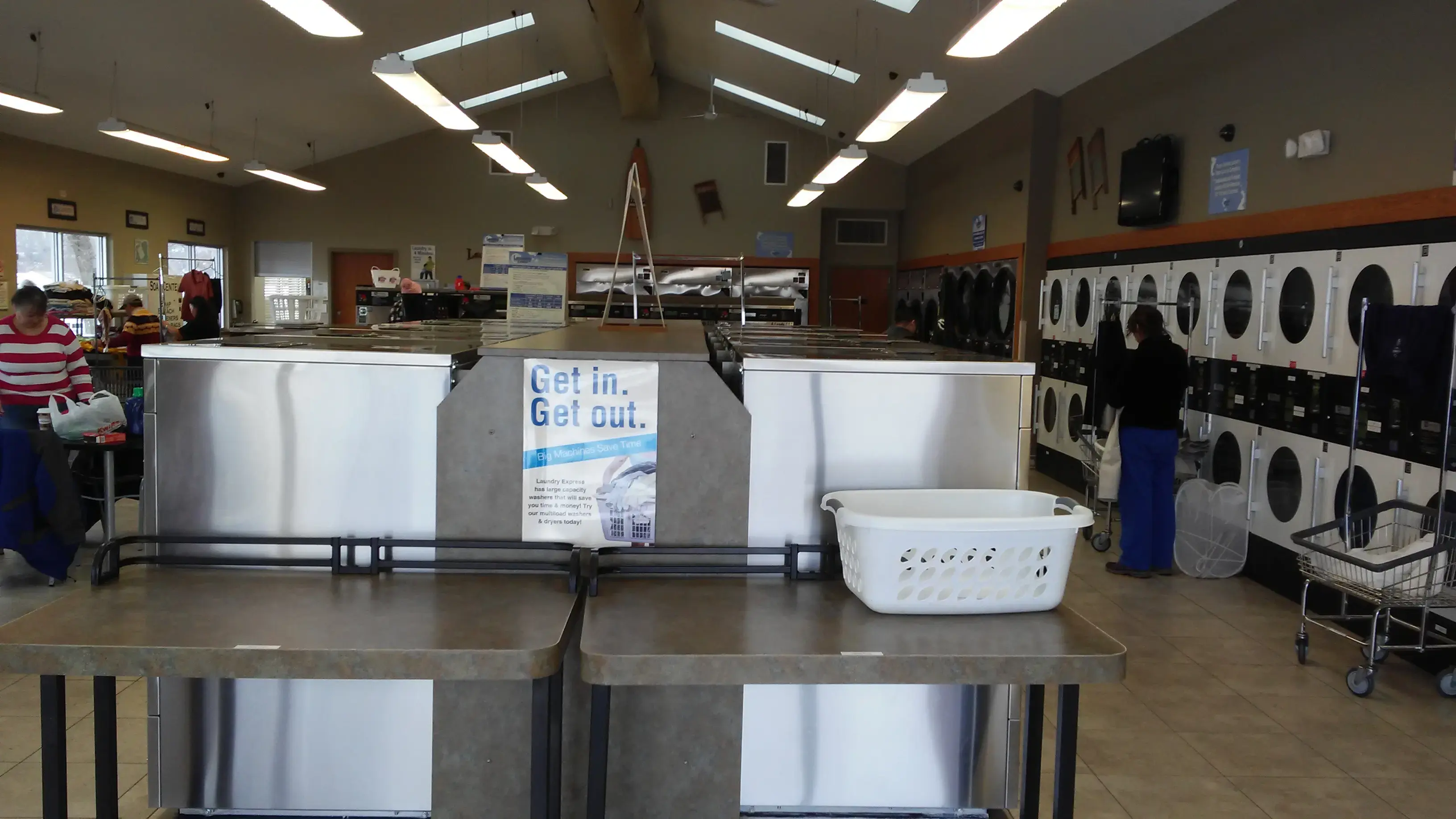 Laundry Express Laundromat- La Crosse - Image 9