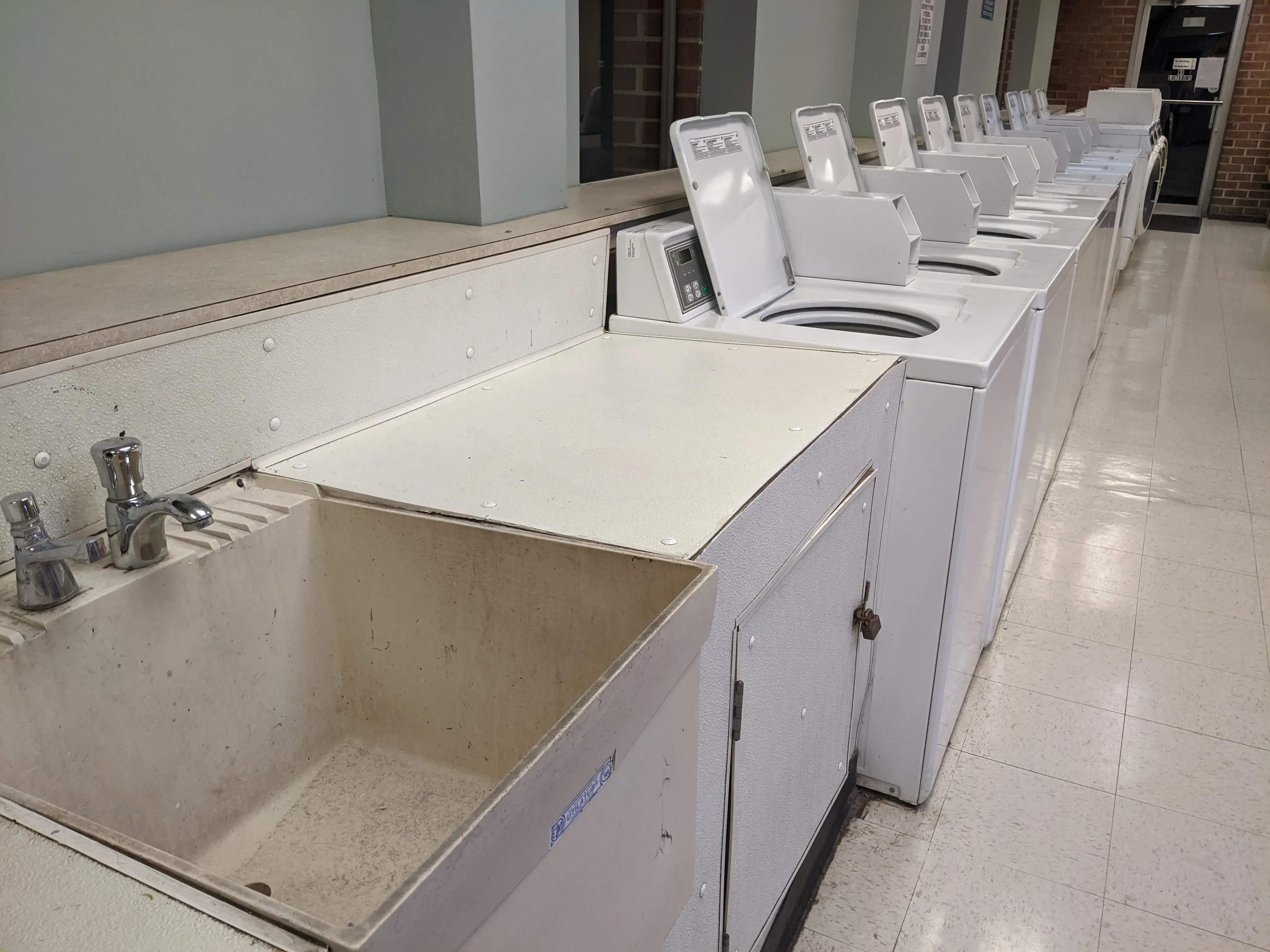 Laundry Express LLC - Image 7