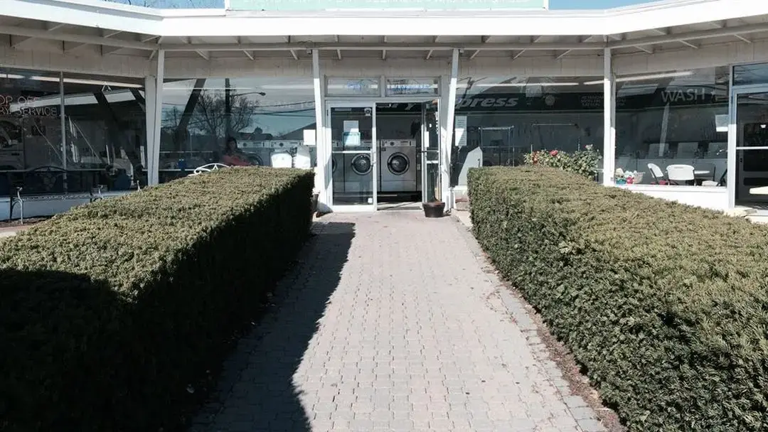 Laundry Express - Image 19