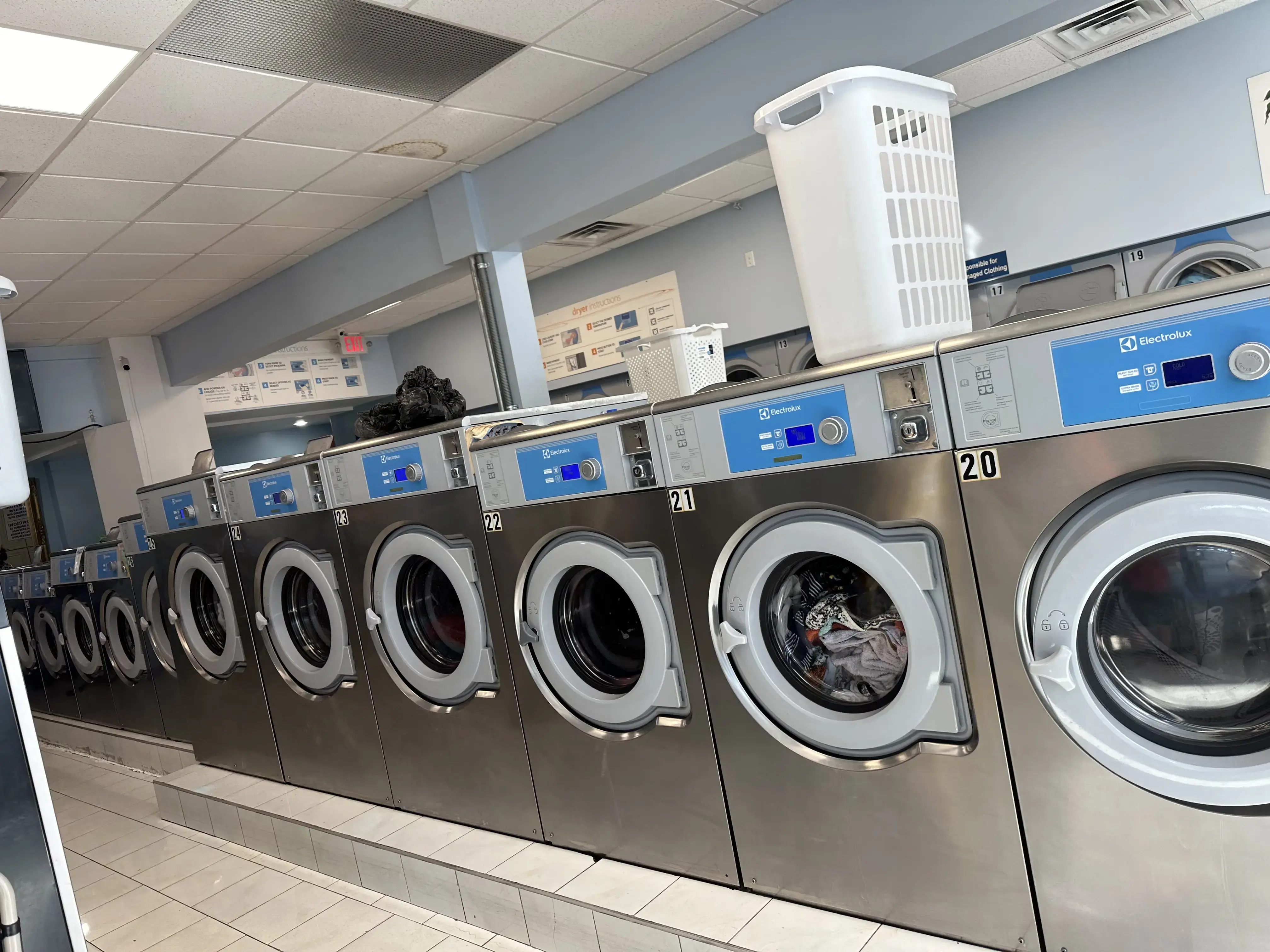 Laundry Express thumbnail 2