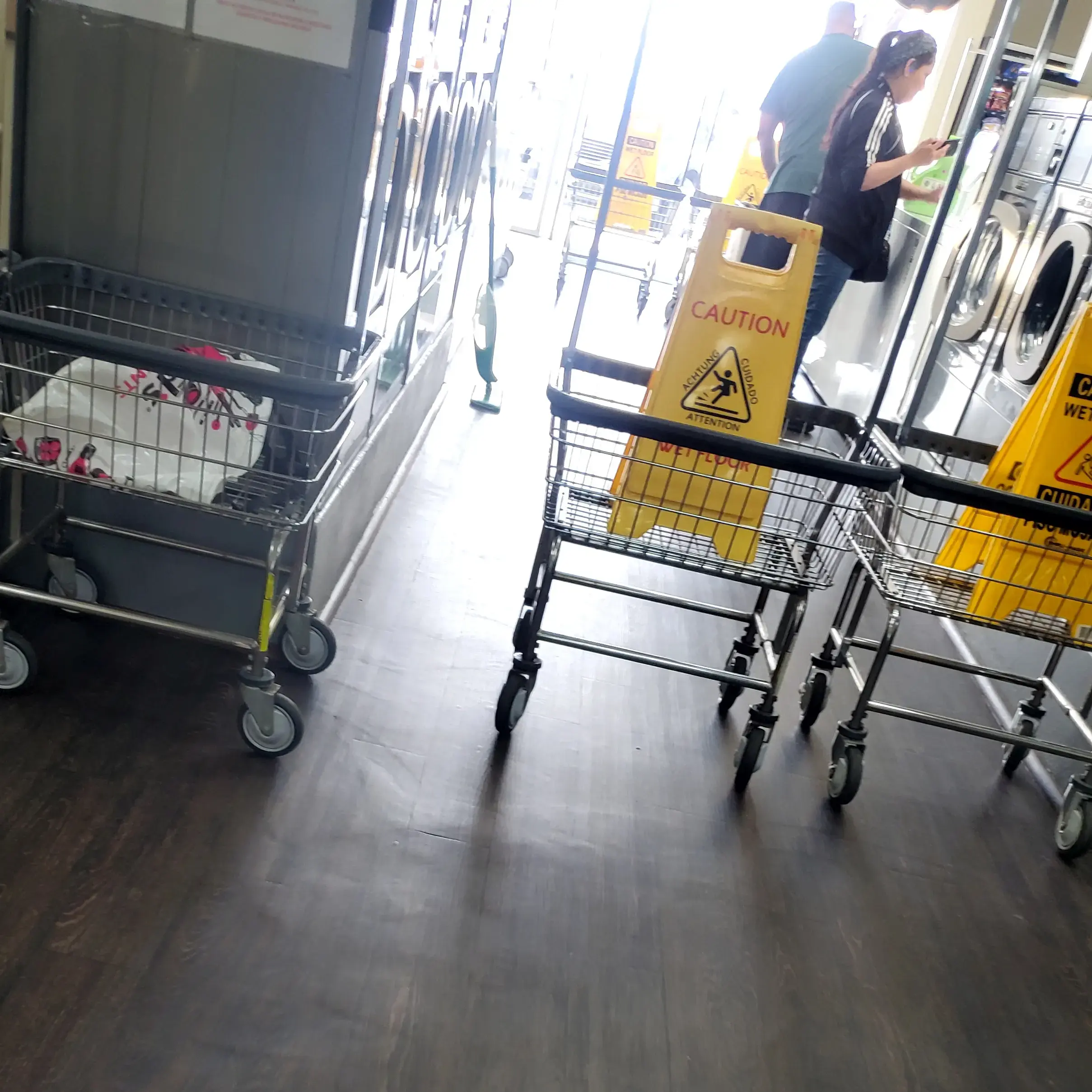 Laundry For Less - Image 17