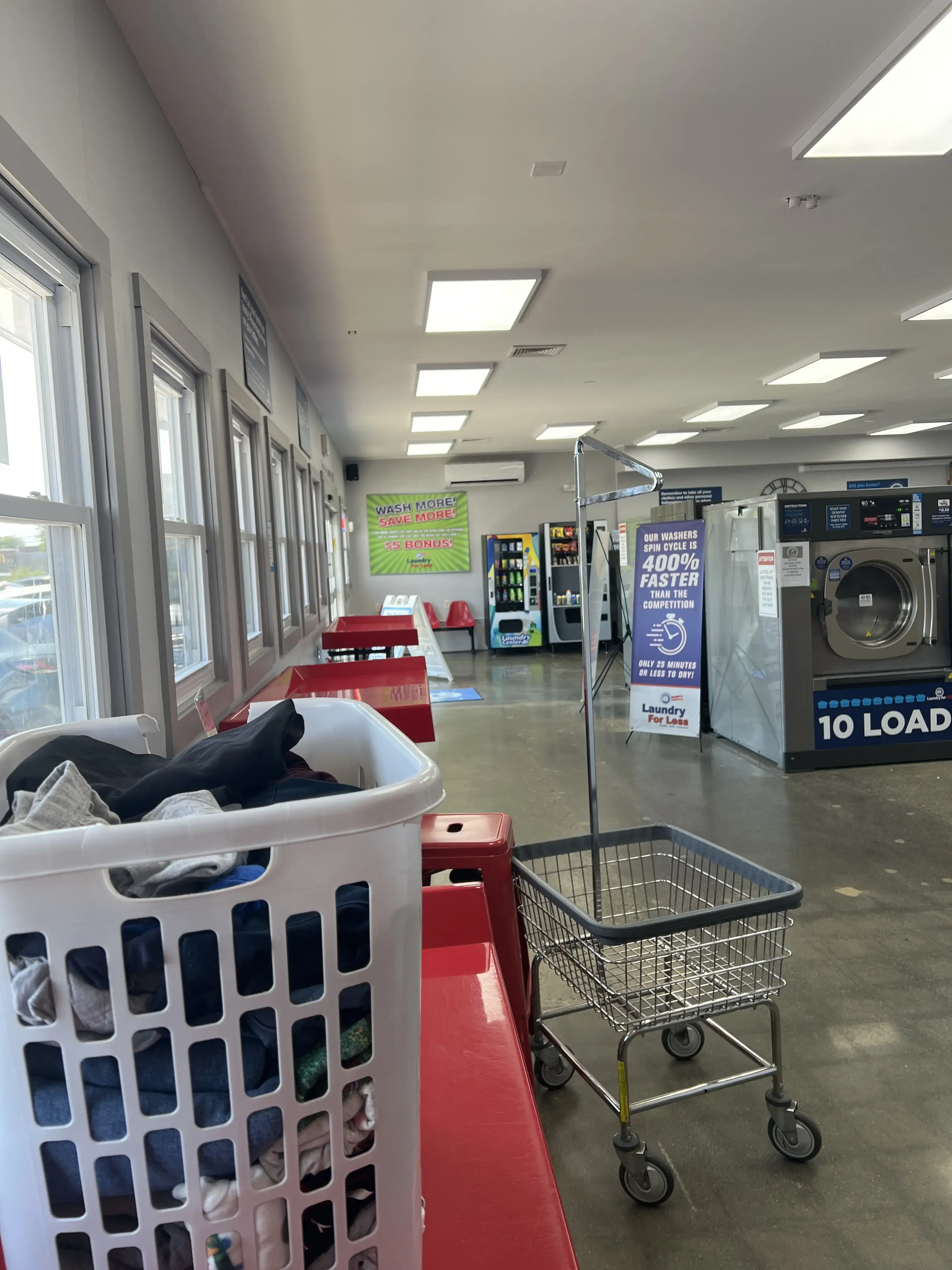 Laundry For Less New London thumbnail 17