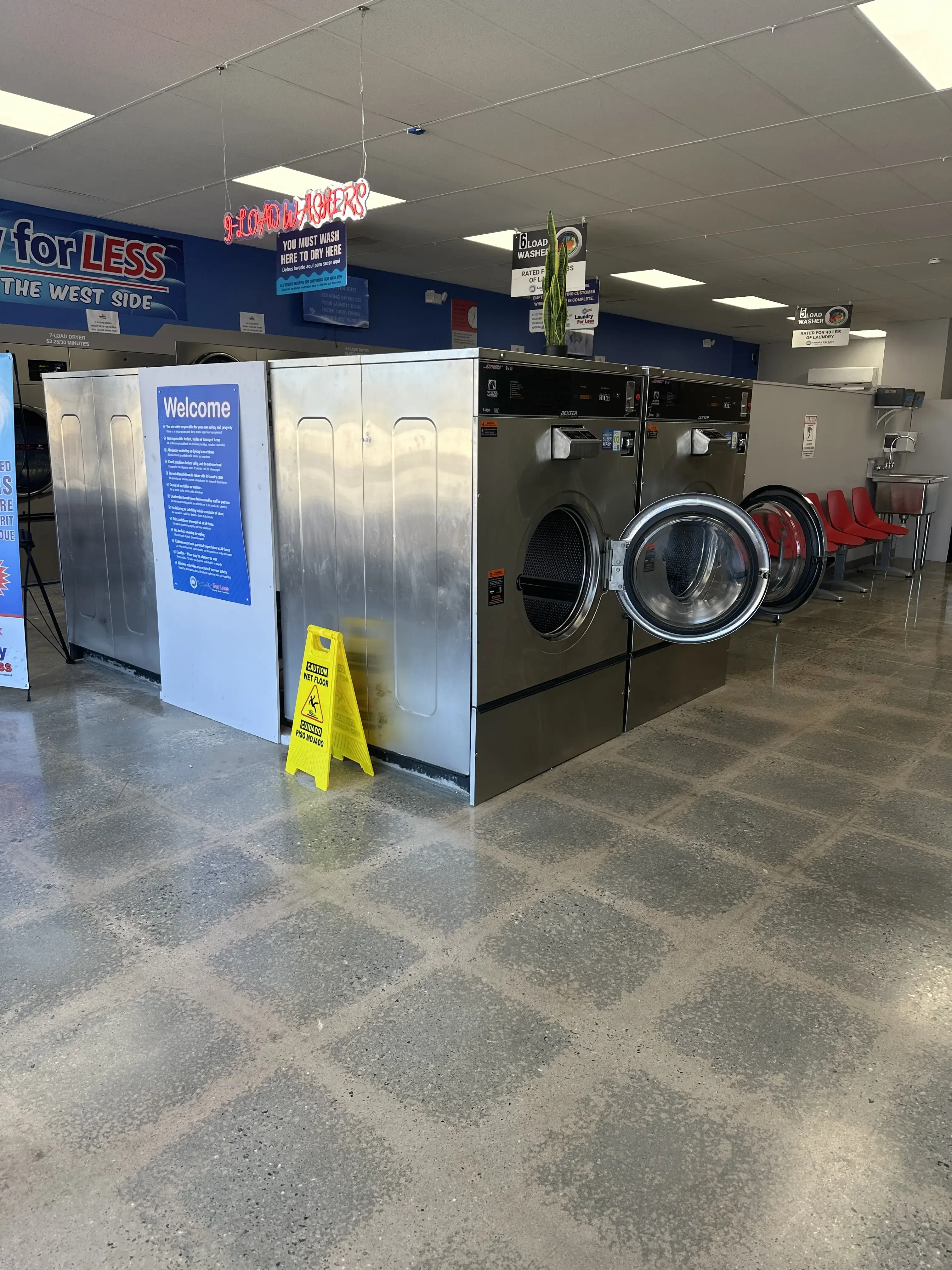 Laundry For Less Norwich - Oak Tree Plaza - Westside thumbnail 18