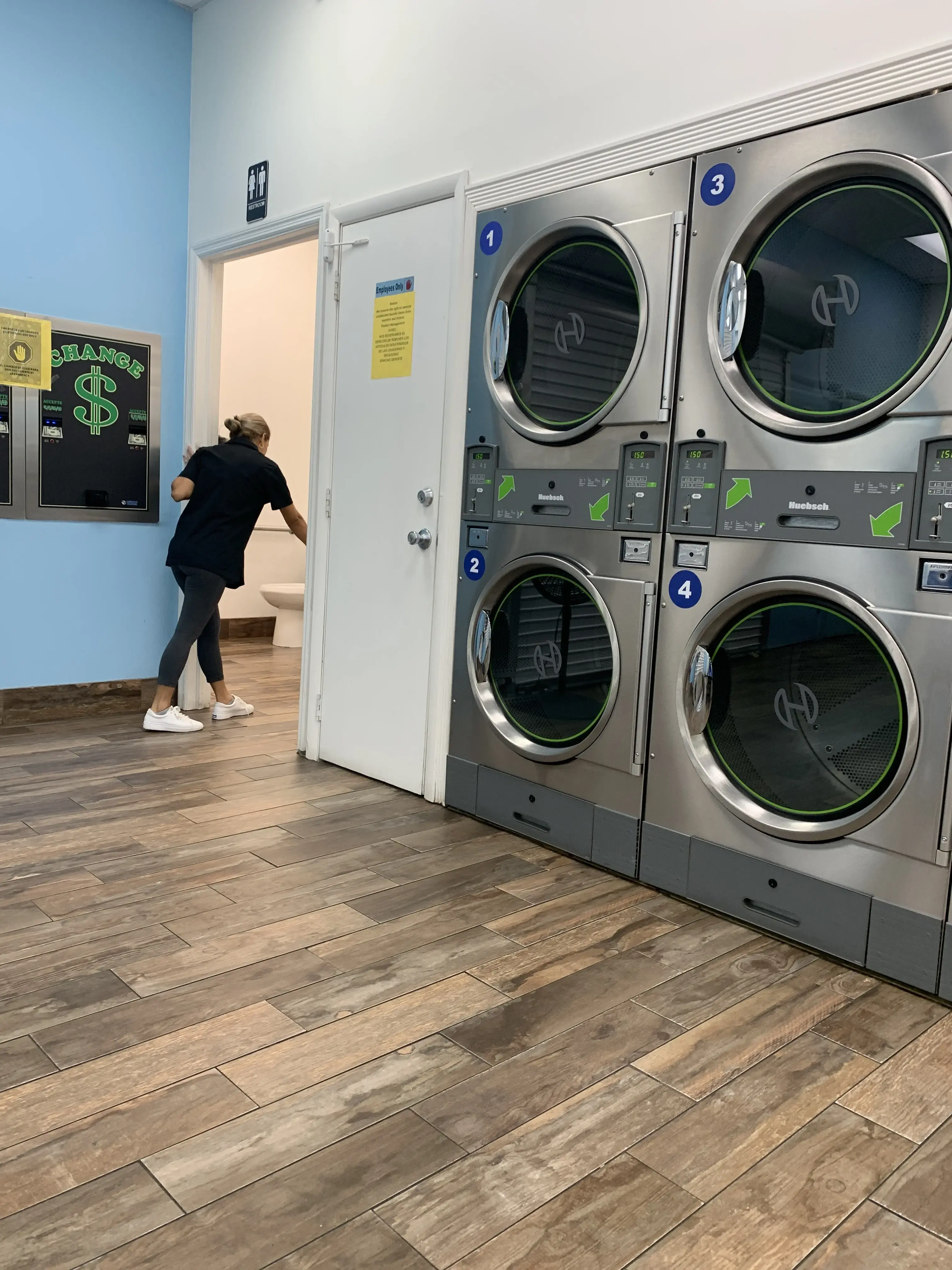 Laundry Haven Hollywood - Image 17