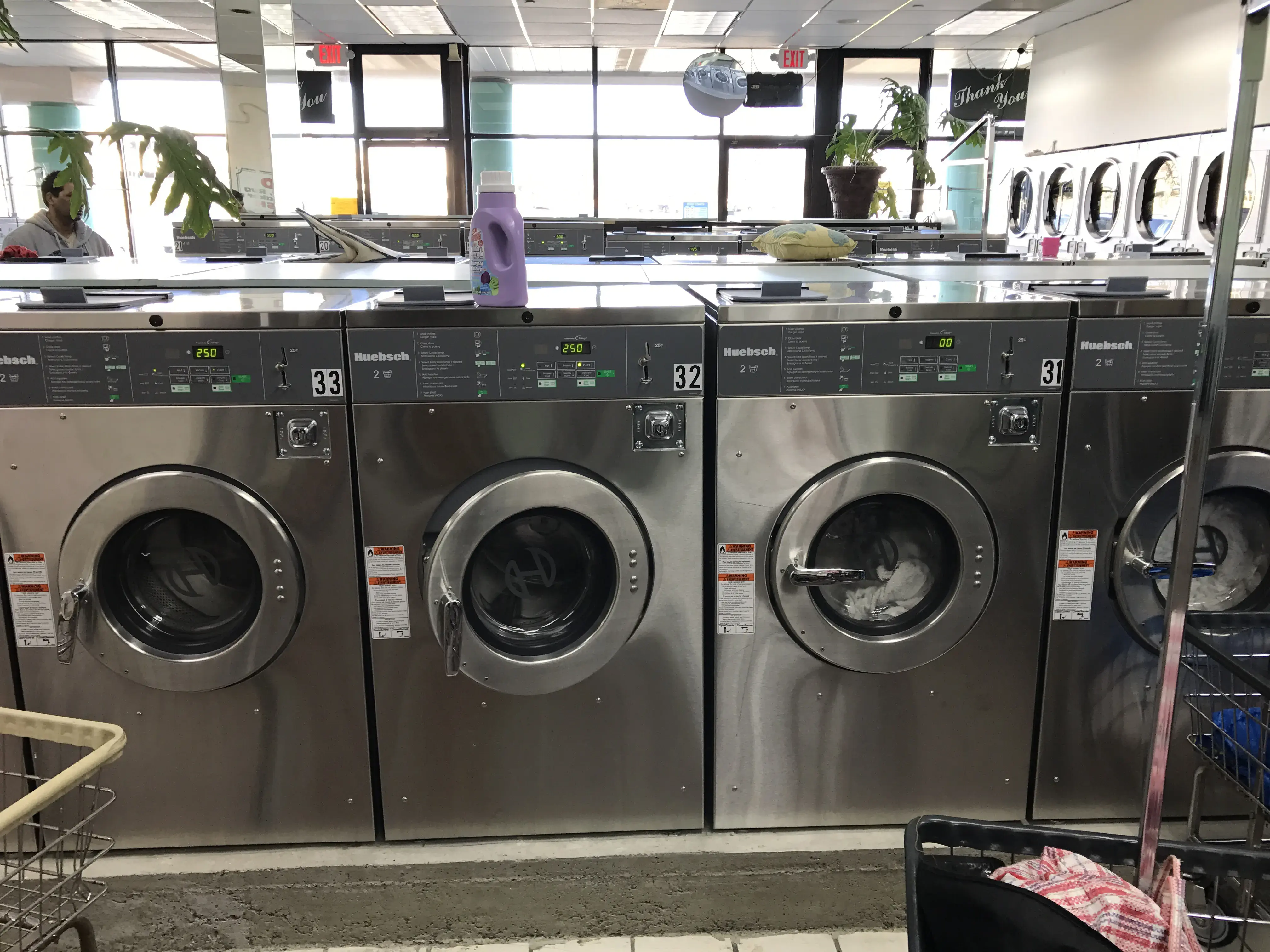 Laundry Hut thumbnail 9