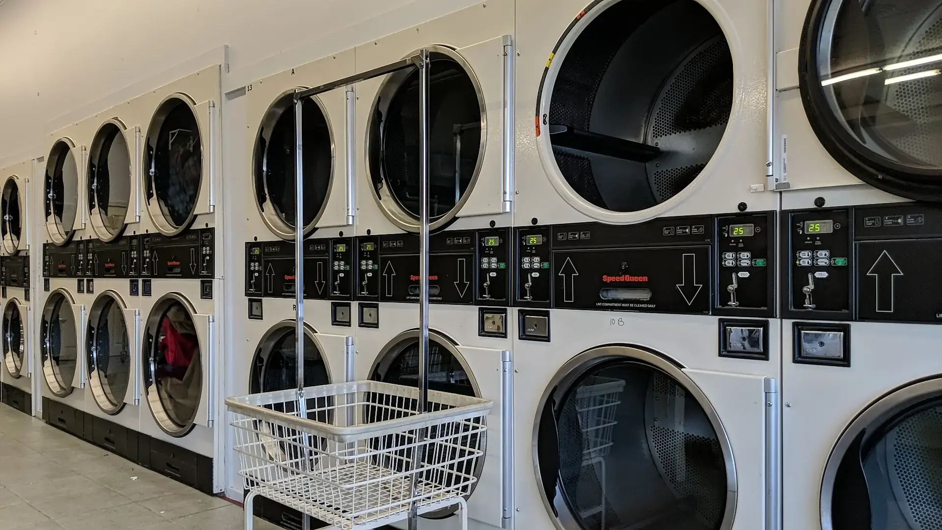 Laundry in the Plaza thumbnail 8