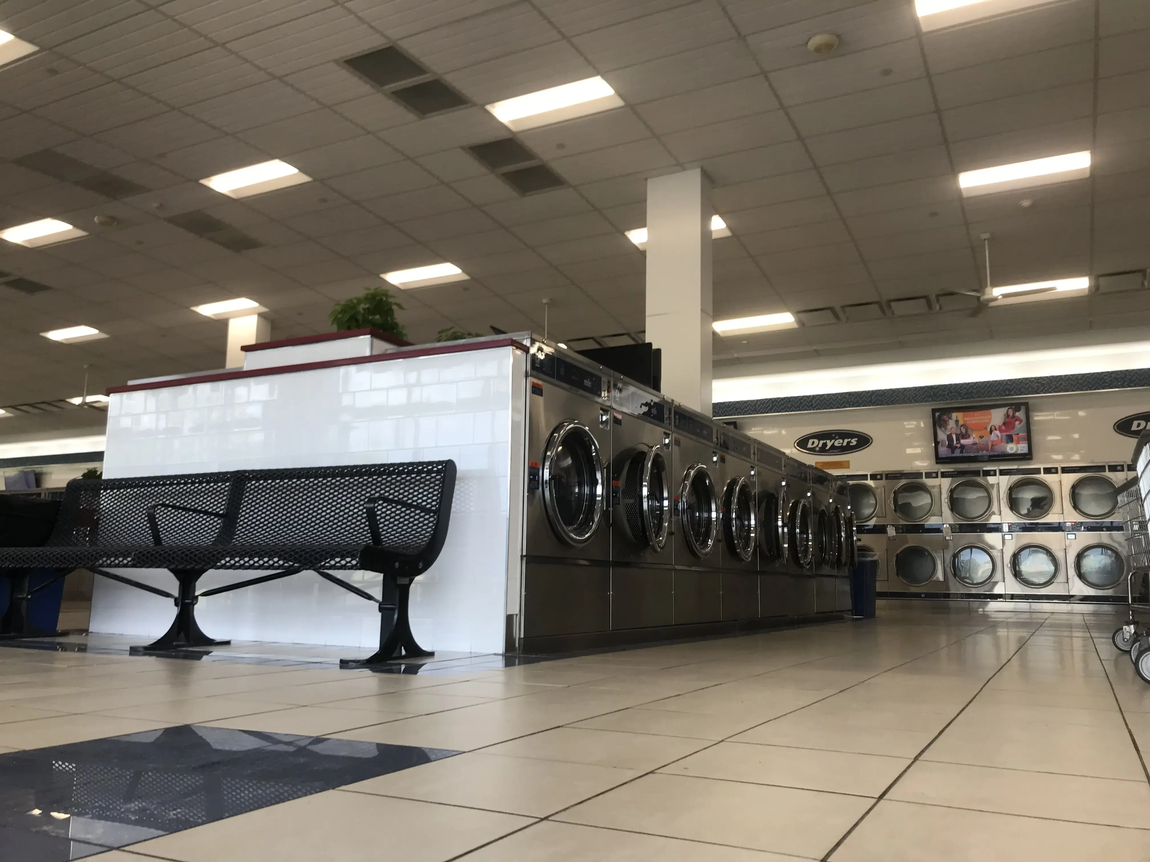 Laundry King East Dundee - Image 1