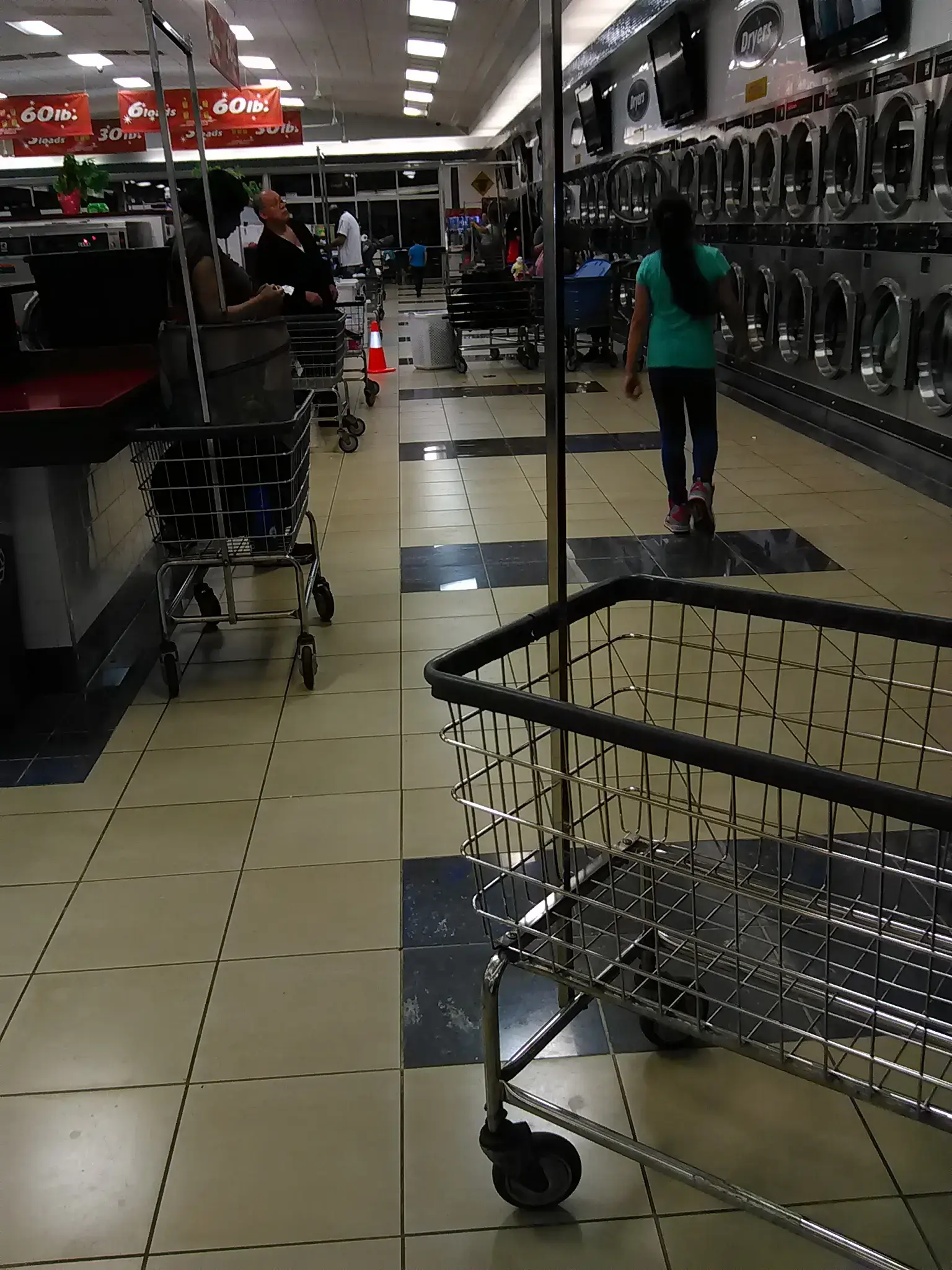 Laundry King East Dundee - Image 17