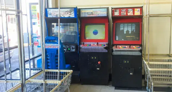 Laundry LA Laundromat thumbnail 11