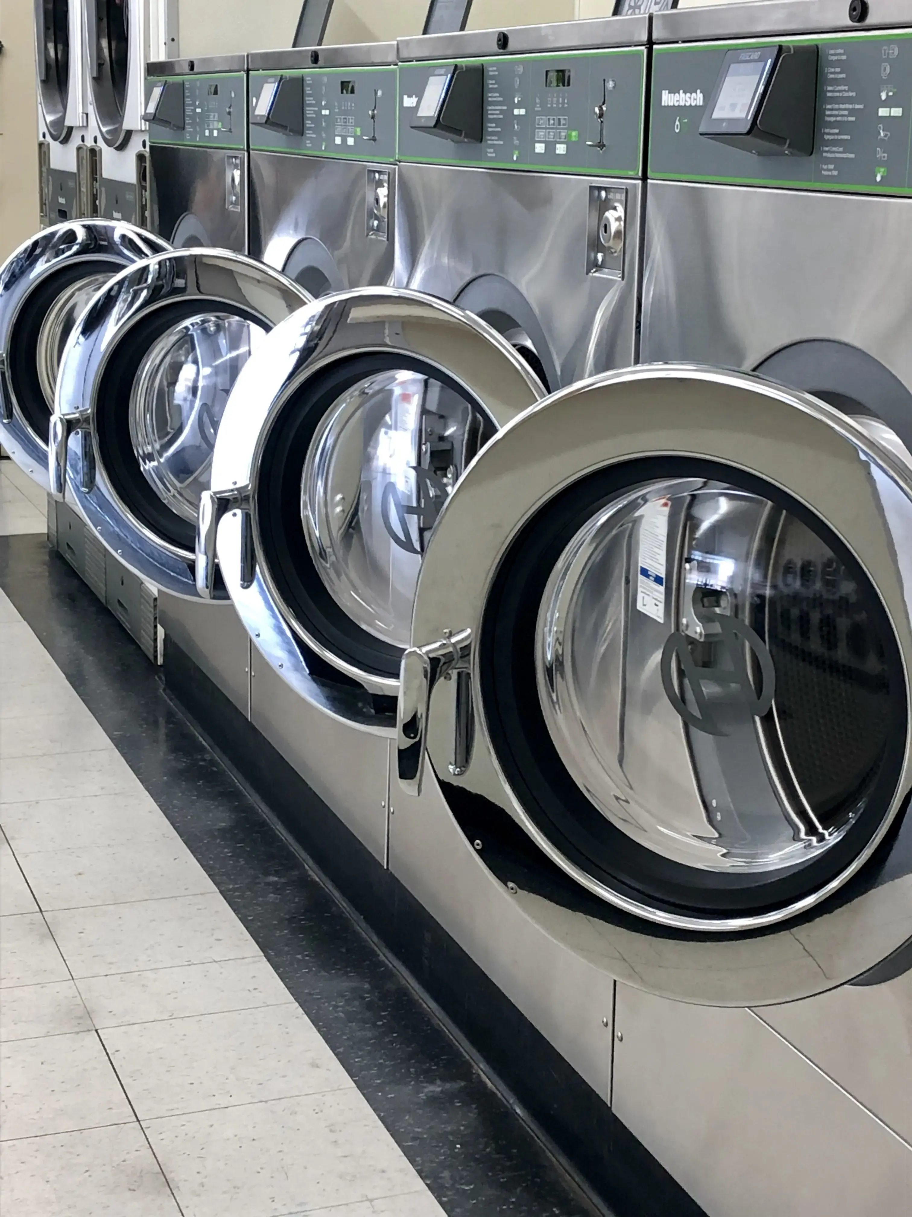 Laundry LA Laundromat - Image 7
