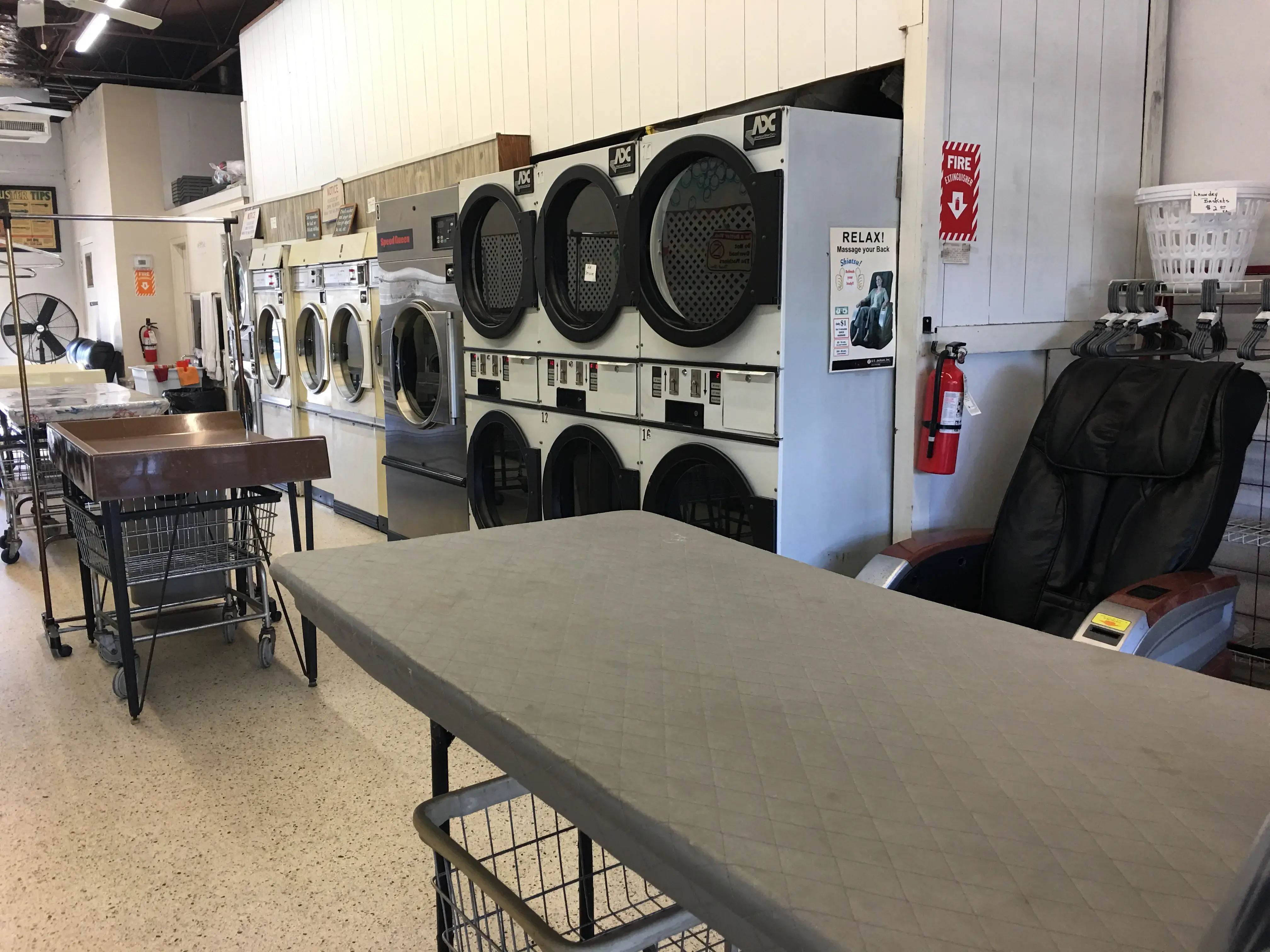 Laundry Land Coin Laundry - Image 15