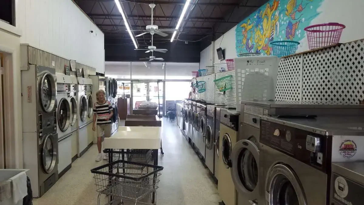 Laundry Land Coin Laundry - Image 16