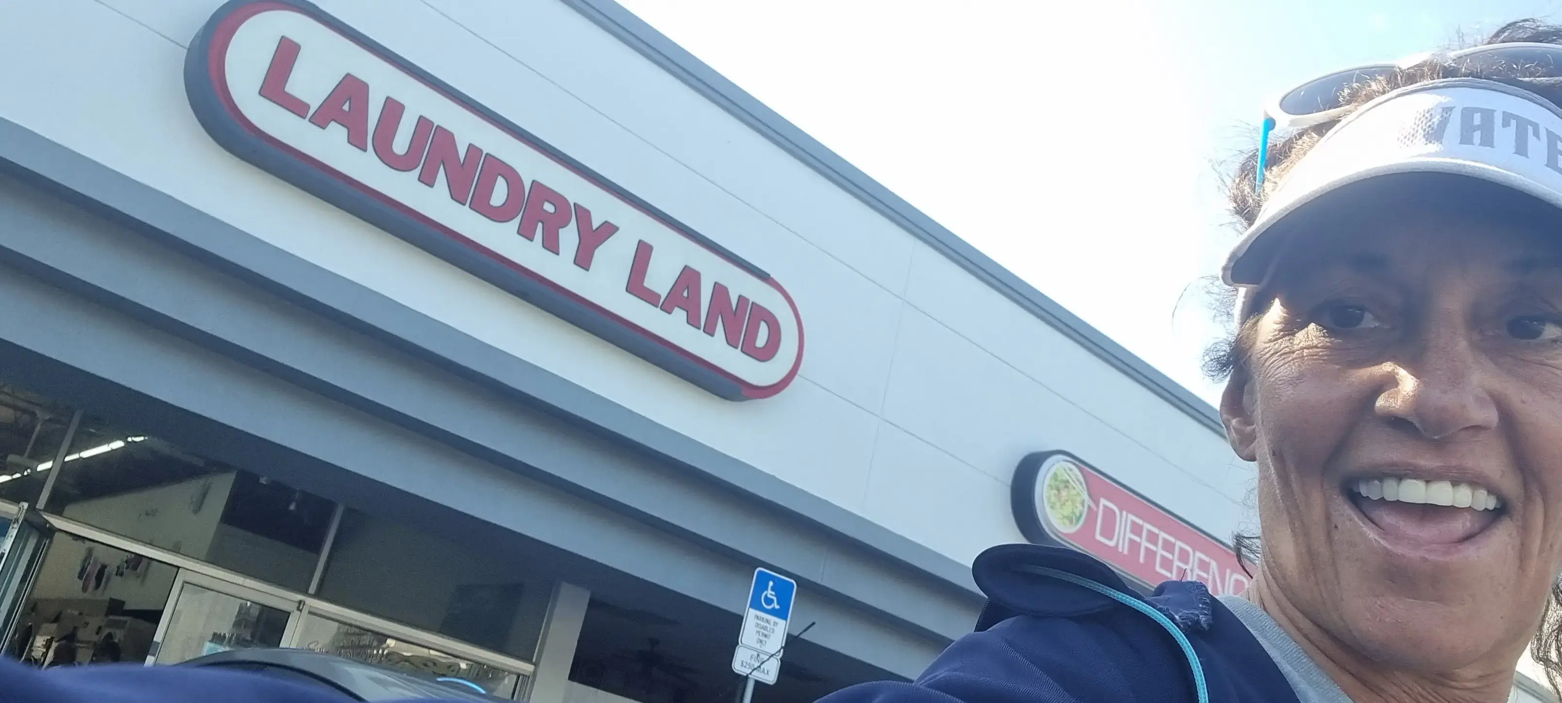 Laundry Land Coin Laundry - Image 12