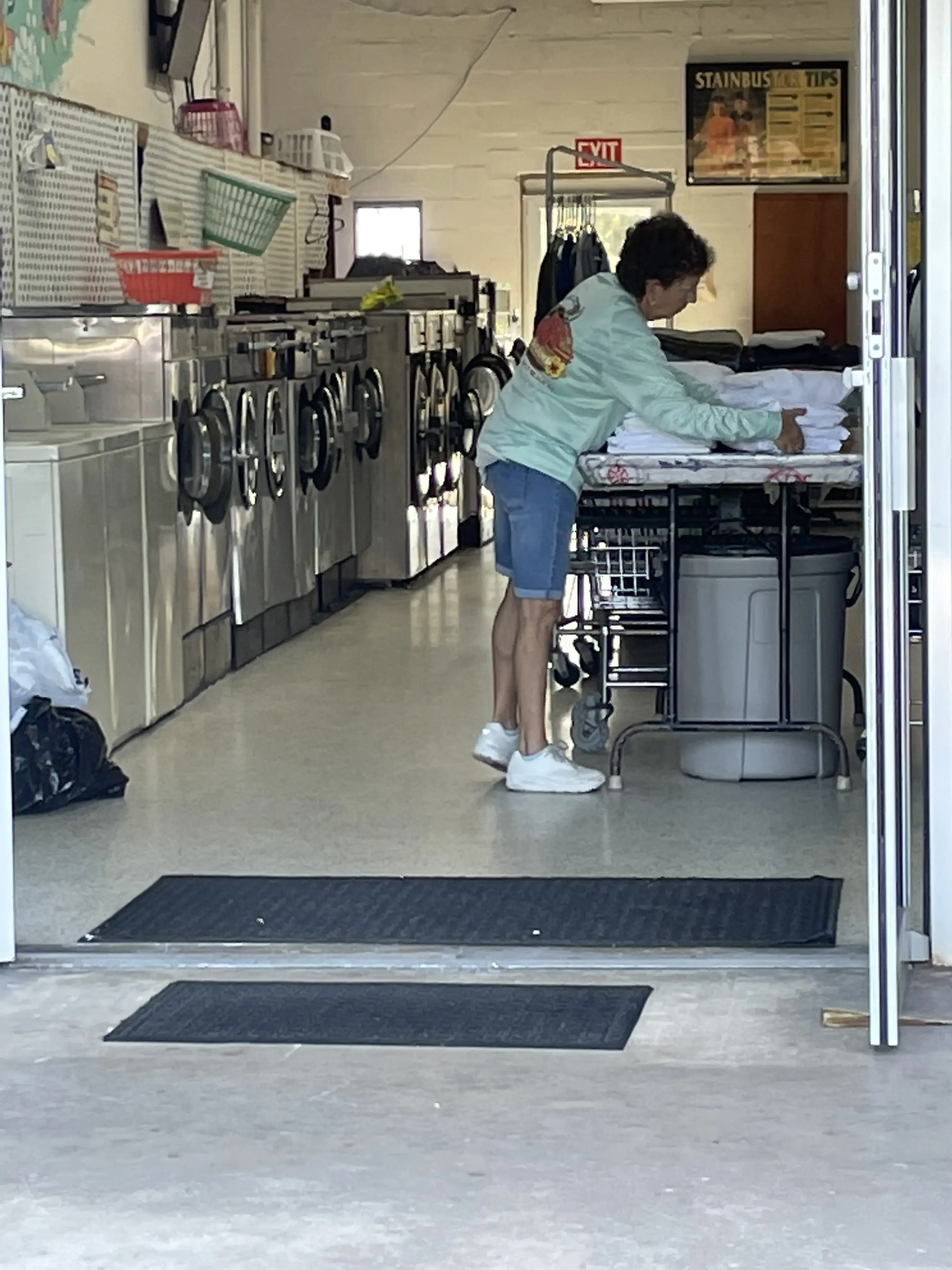 Laundry Land Coin Laundry - Image 6