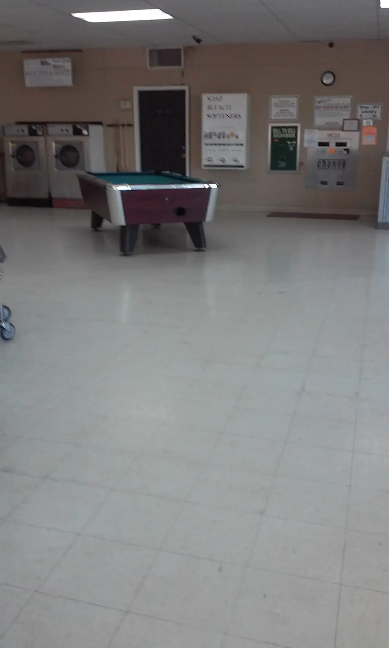 Laundry Land JC - Image 18