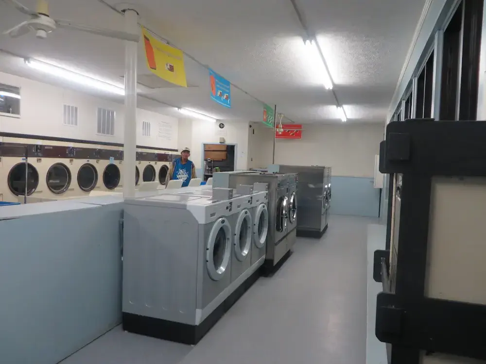 Laundry Land Laundromat thumbnail 4