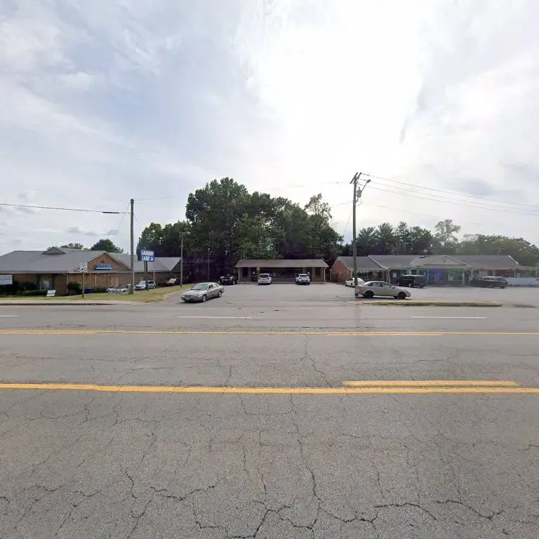 Laundry Land Laundromat - Image 6