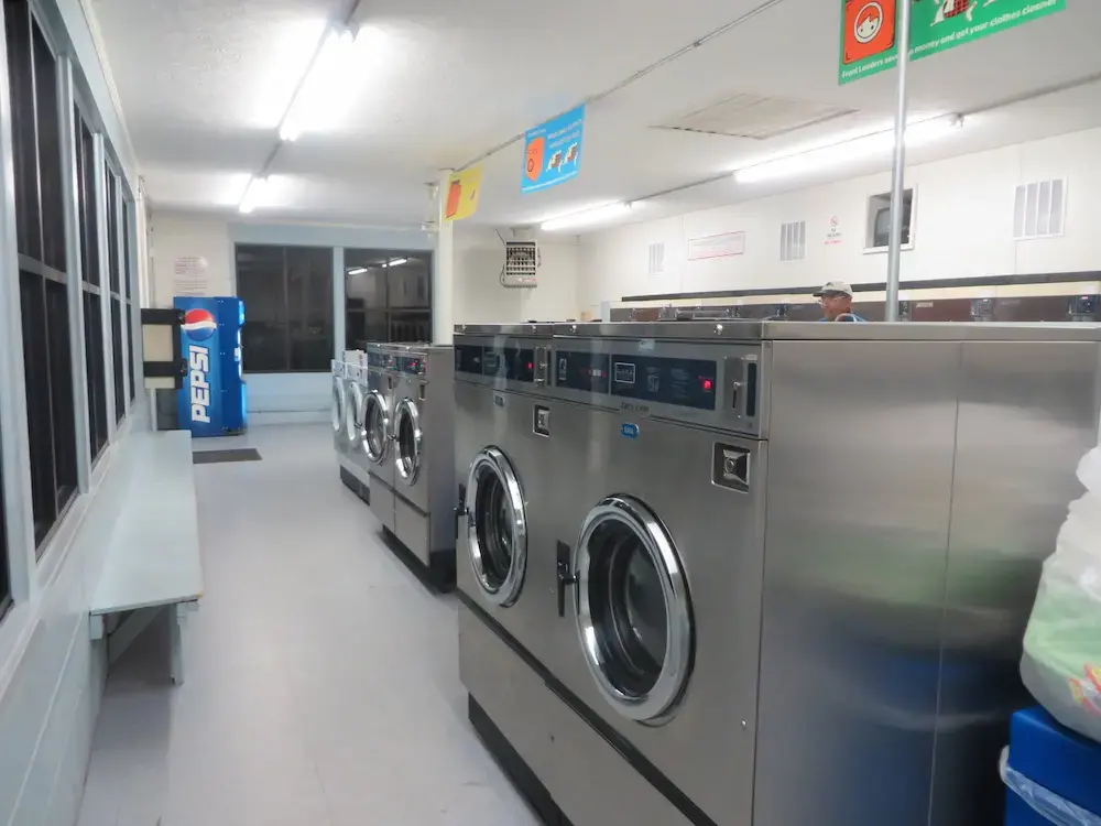 Laundry Land Laundromat thumbnail 5