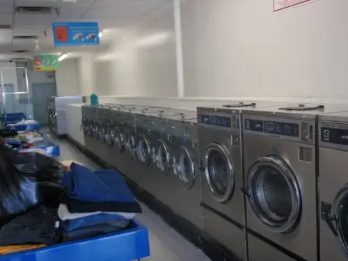 Laundry Land Laundromat thumbnail 8