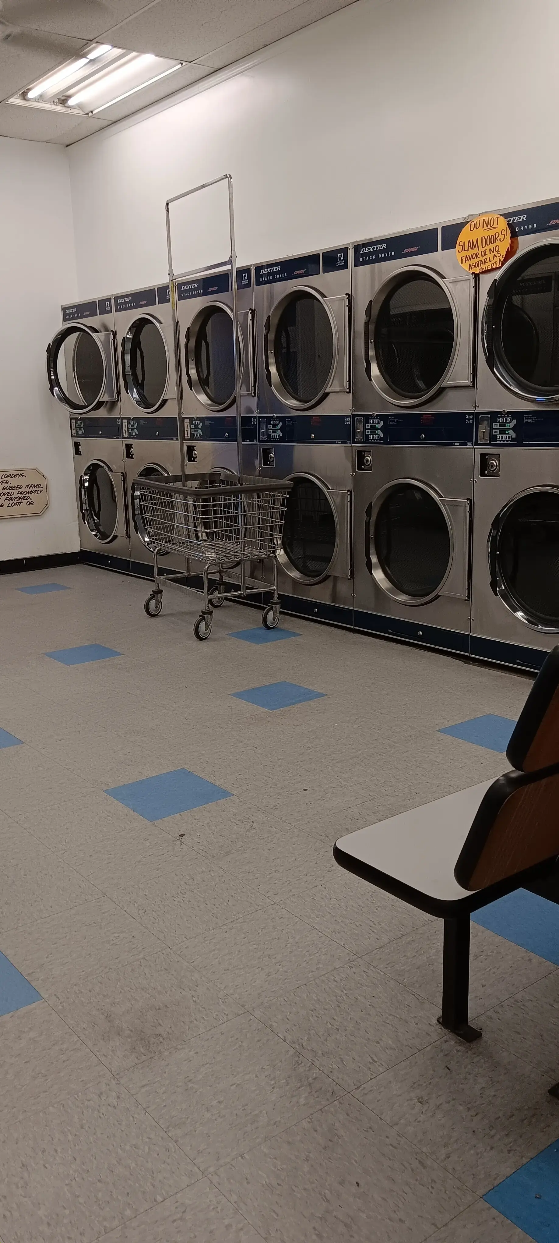 Laundry Land / Lavanderia - Image 19