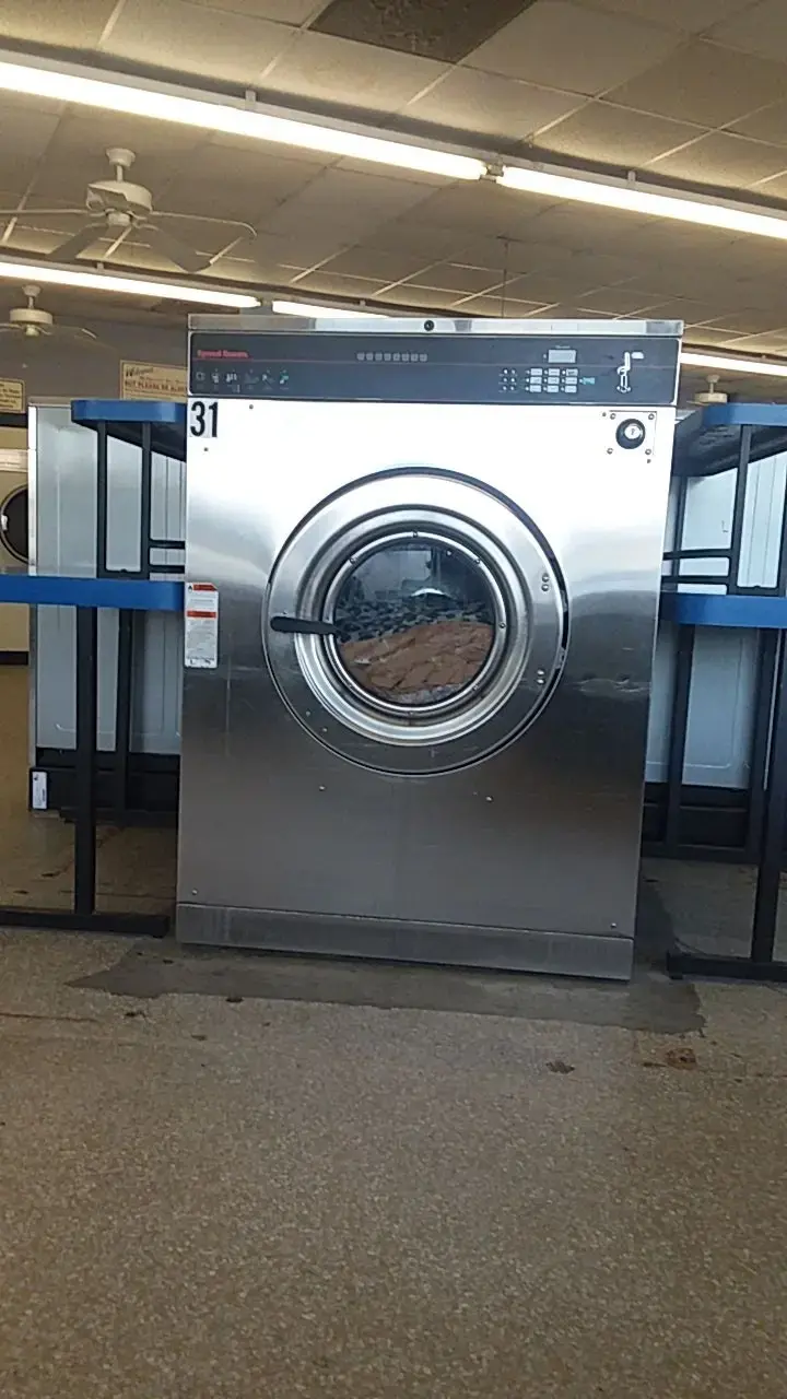 Laundry Land - Image 6