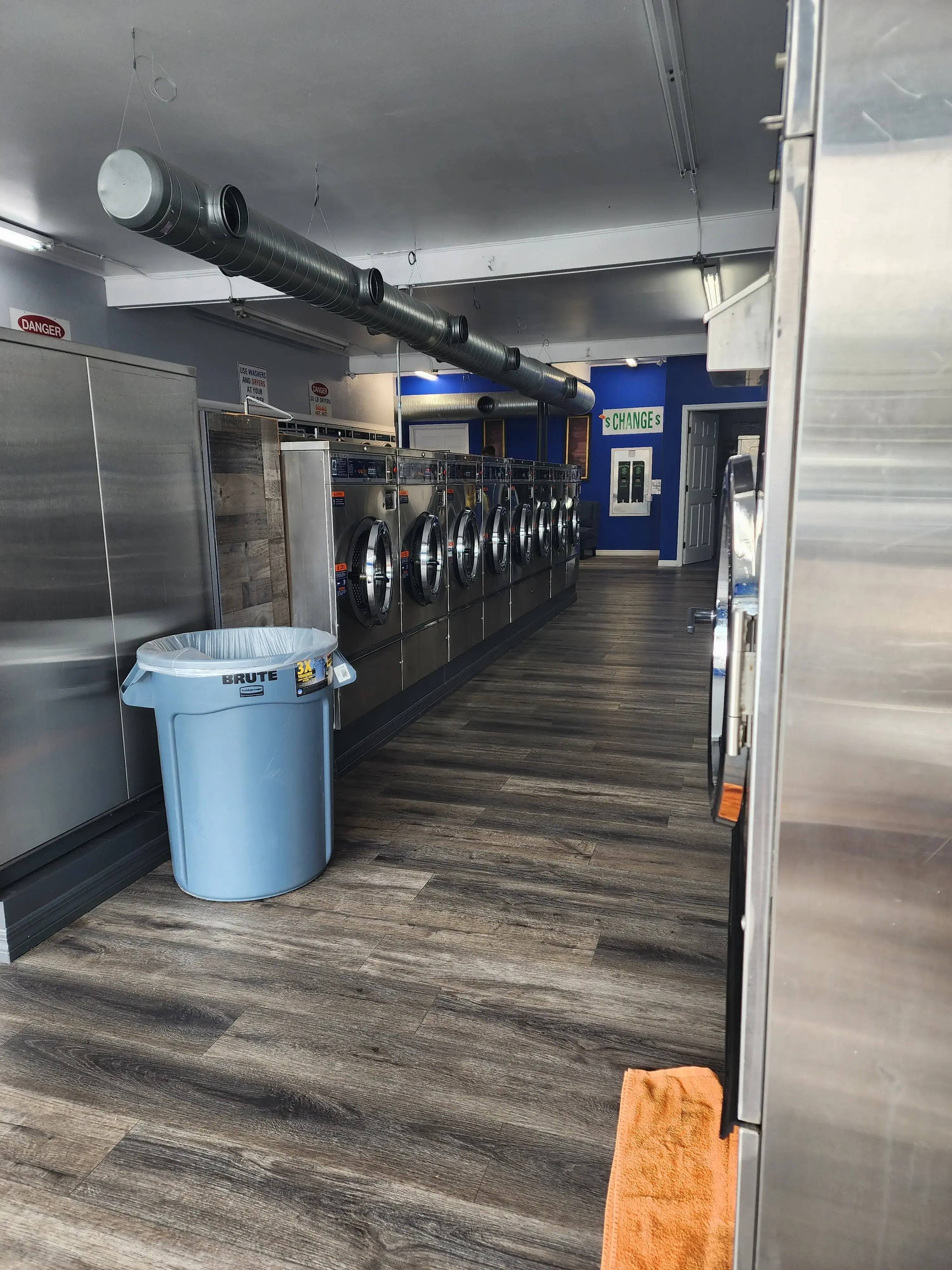 Laundry Land - Image 2