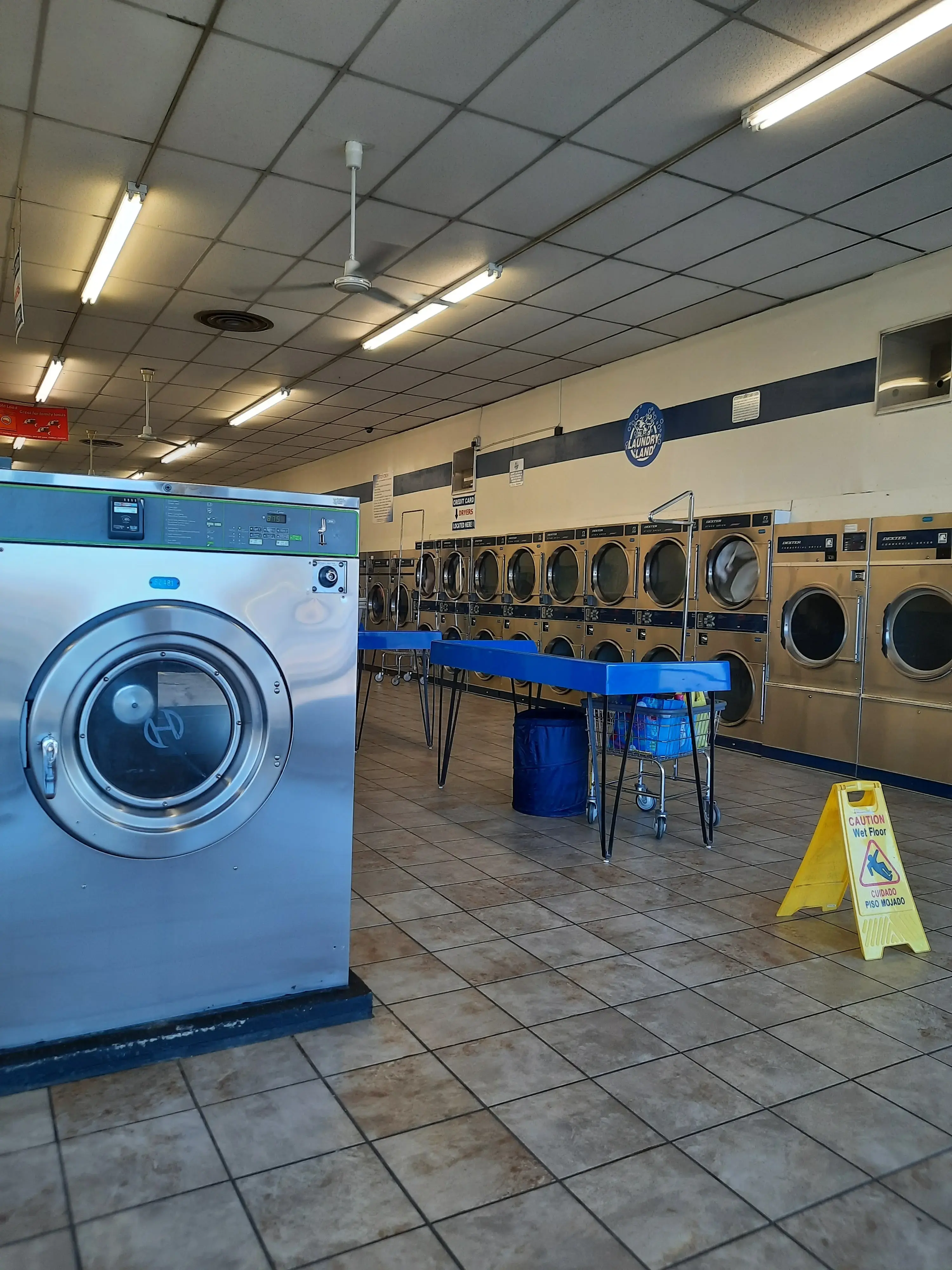 Laundry Land - Image 1