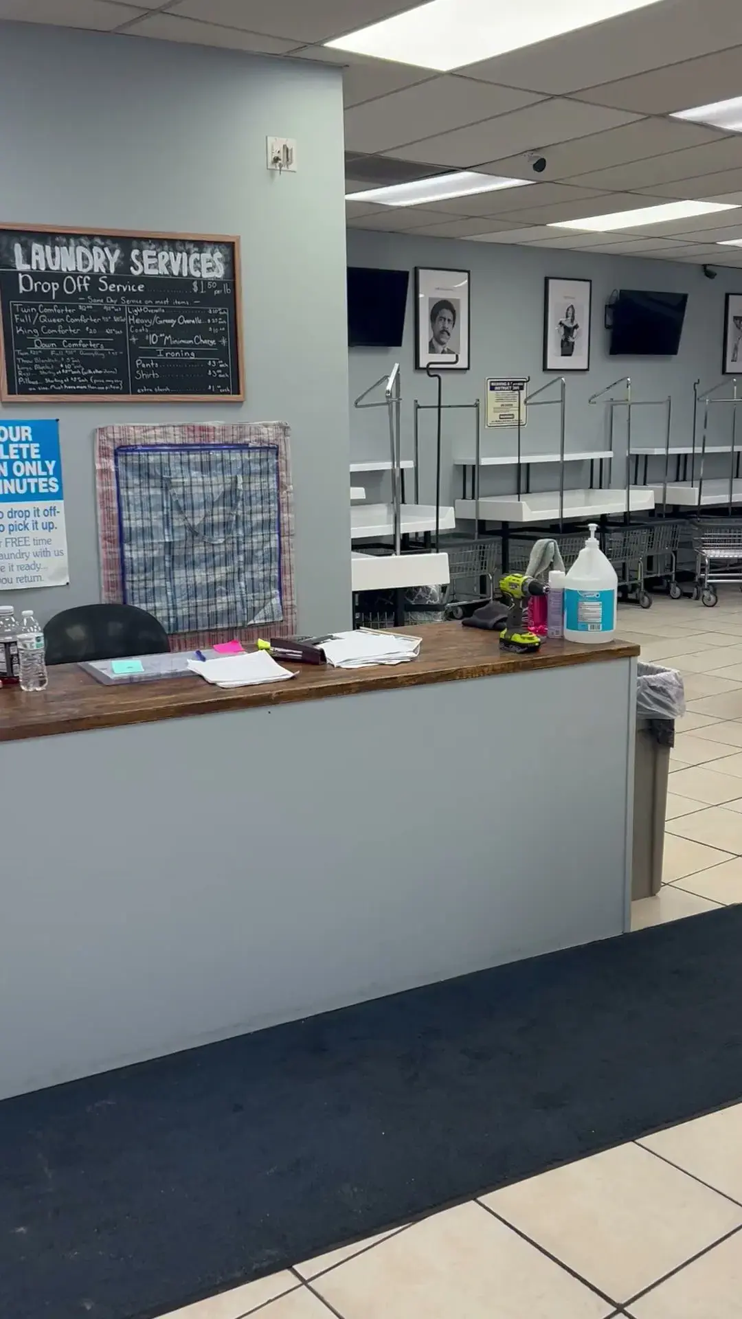 Laundry & Laughs Laundromat thumbnail 2