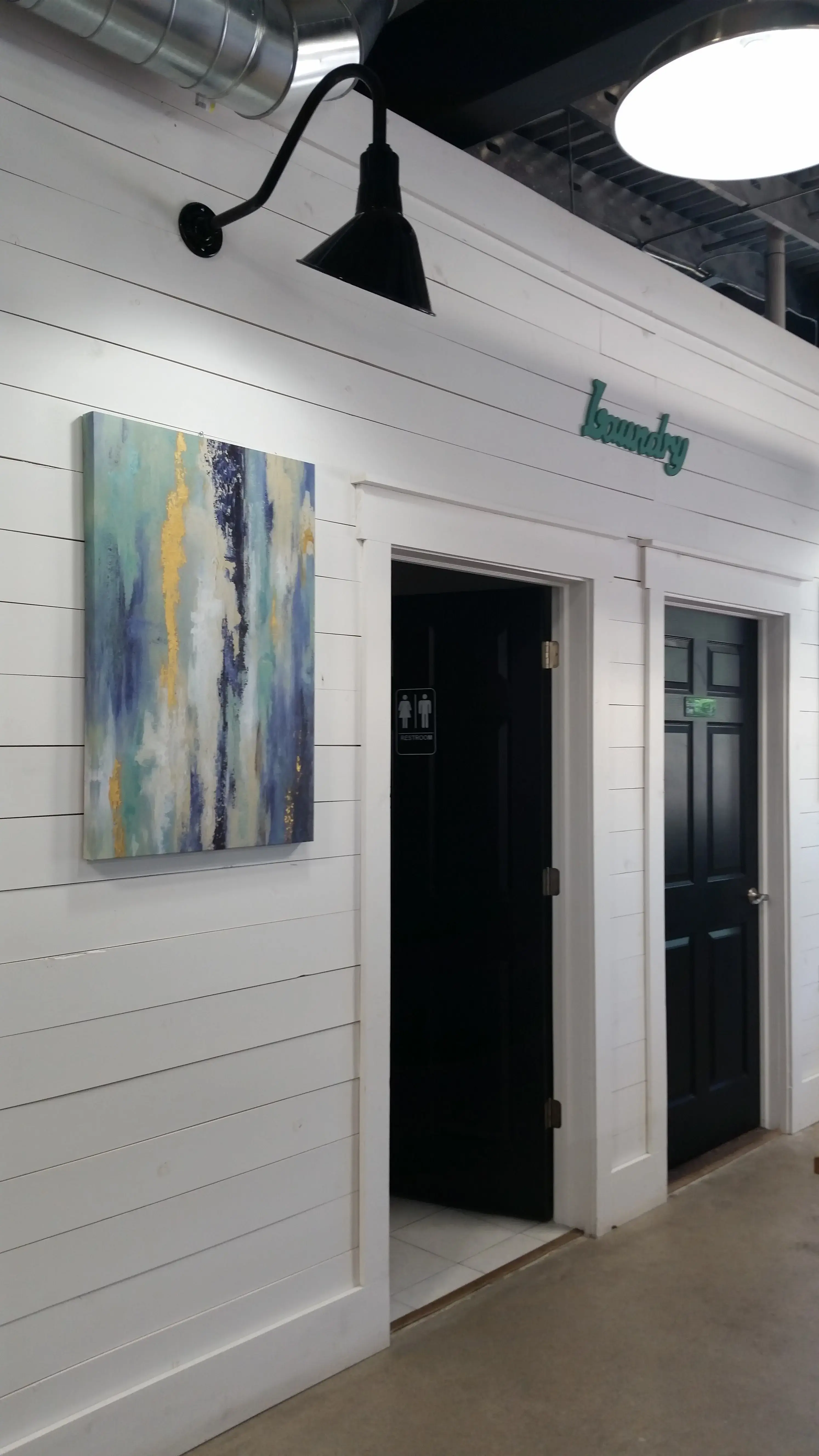 Laundry Loft Laundromat & Car Wash thumbnail 5